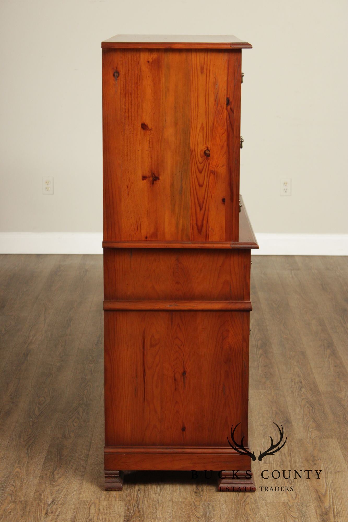 Traditional Pine Chest of Drawers