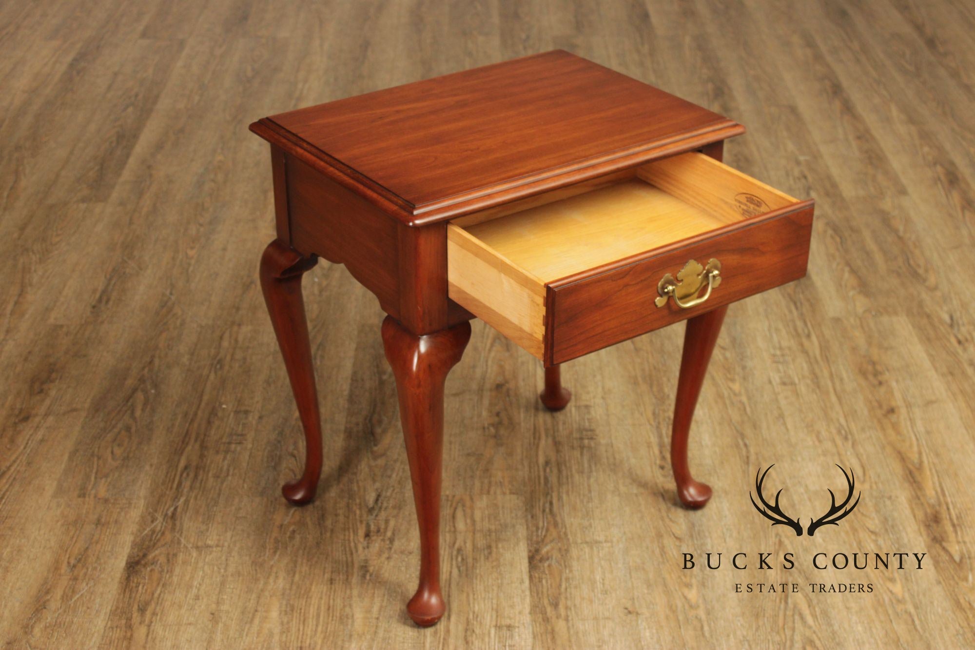 Henkel Harris Queen Anne Style Cherry Single Drawer Nightstand