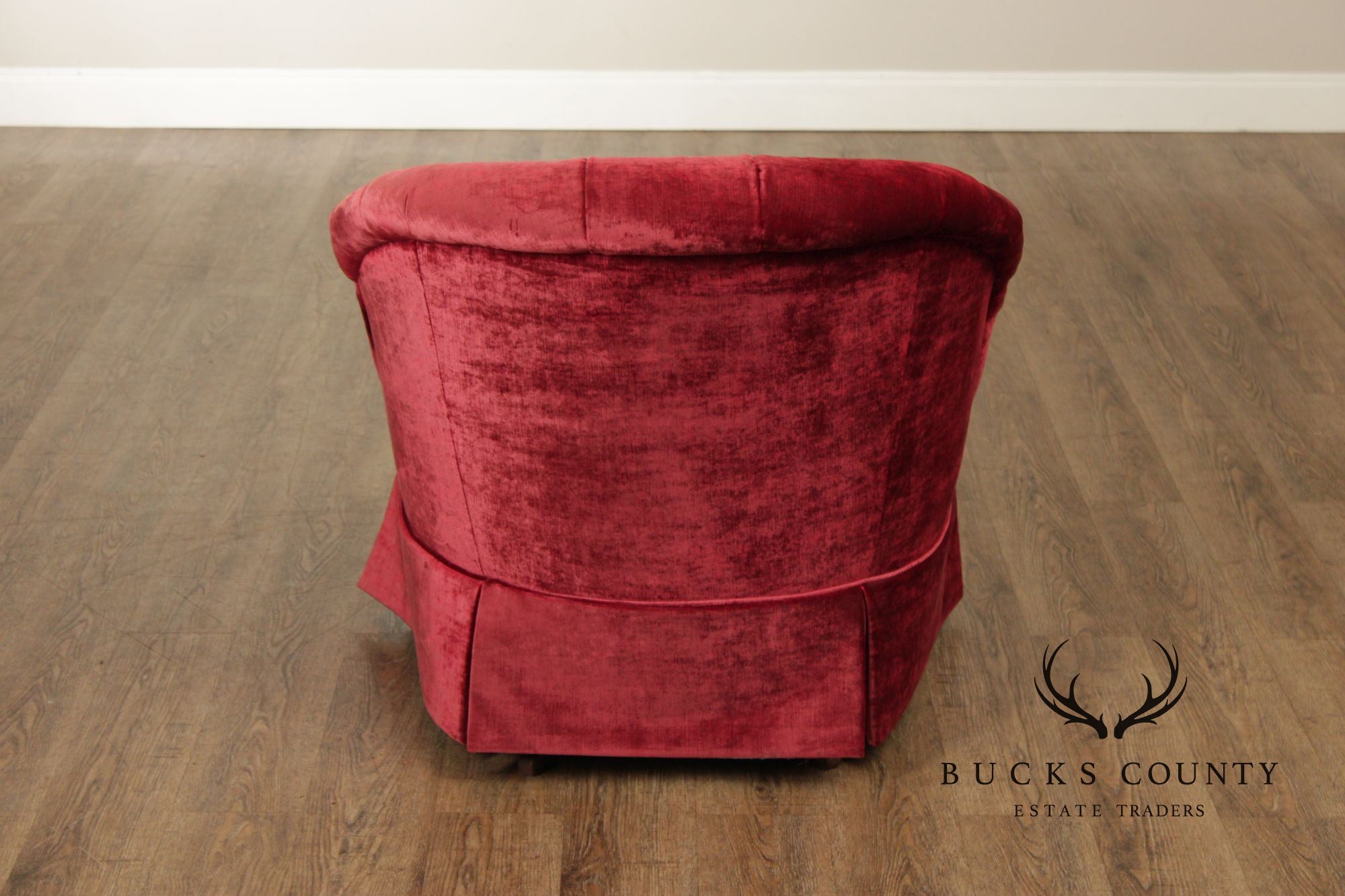 Sherrill Furniture Pair of Tufted Velvet Club Chairs