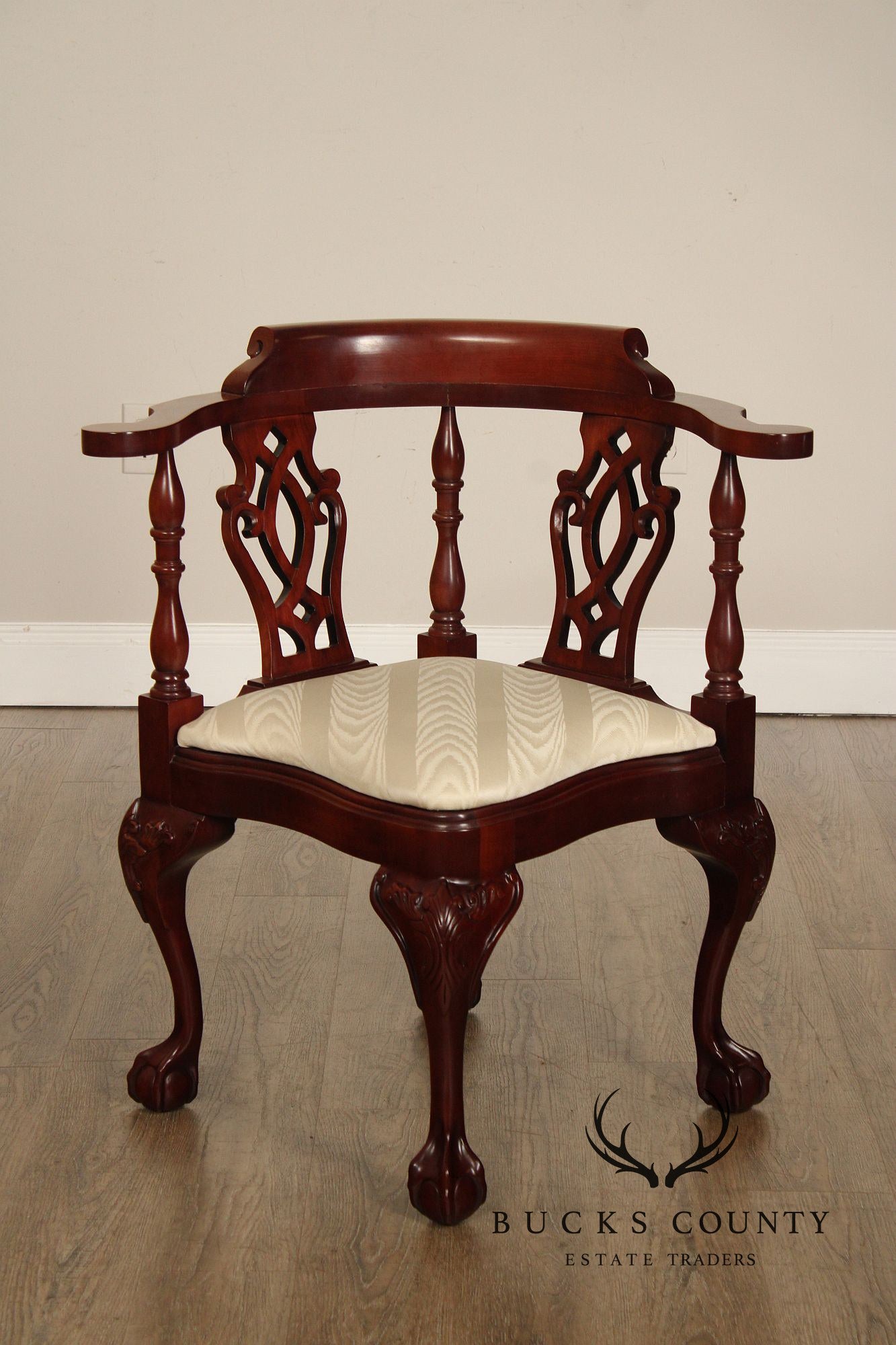 Statesville Mahogany Chippendale Style Corner Chair