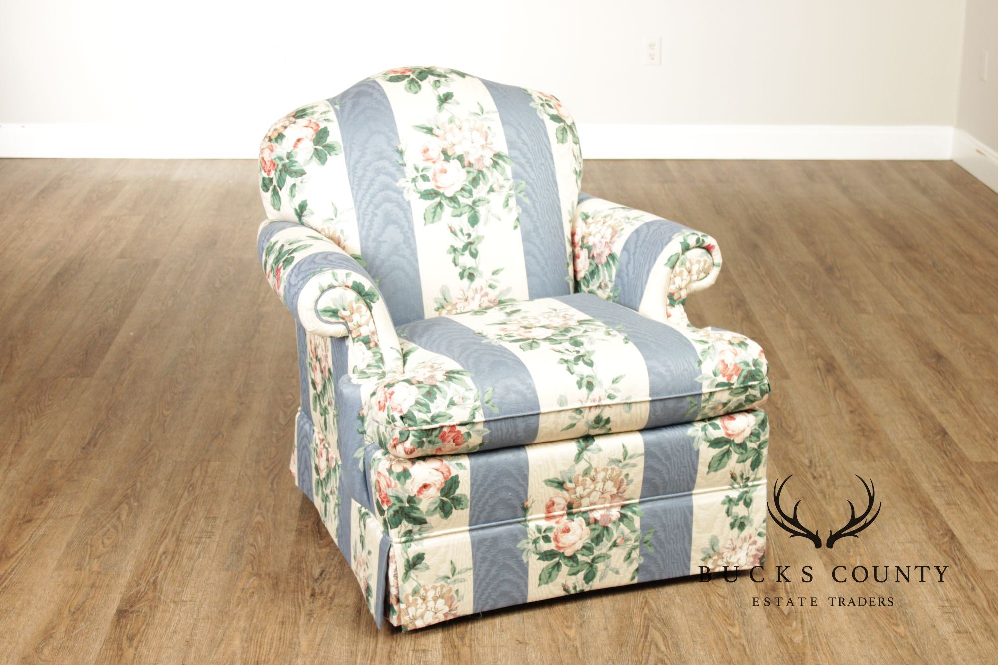 Pair Thomasville Traditional Upholstered Club Chairs