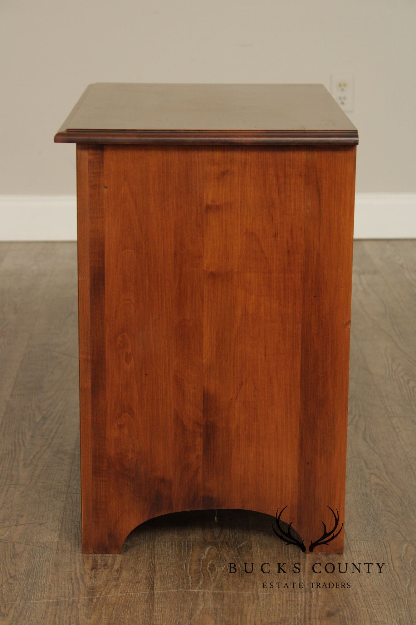 Crawford Furniture Pair Of Maple Three Drawer Nightstands