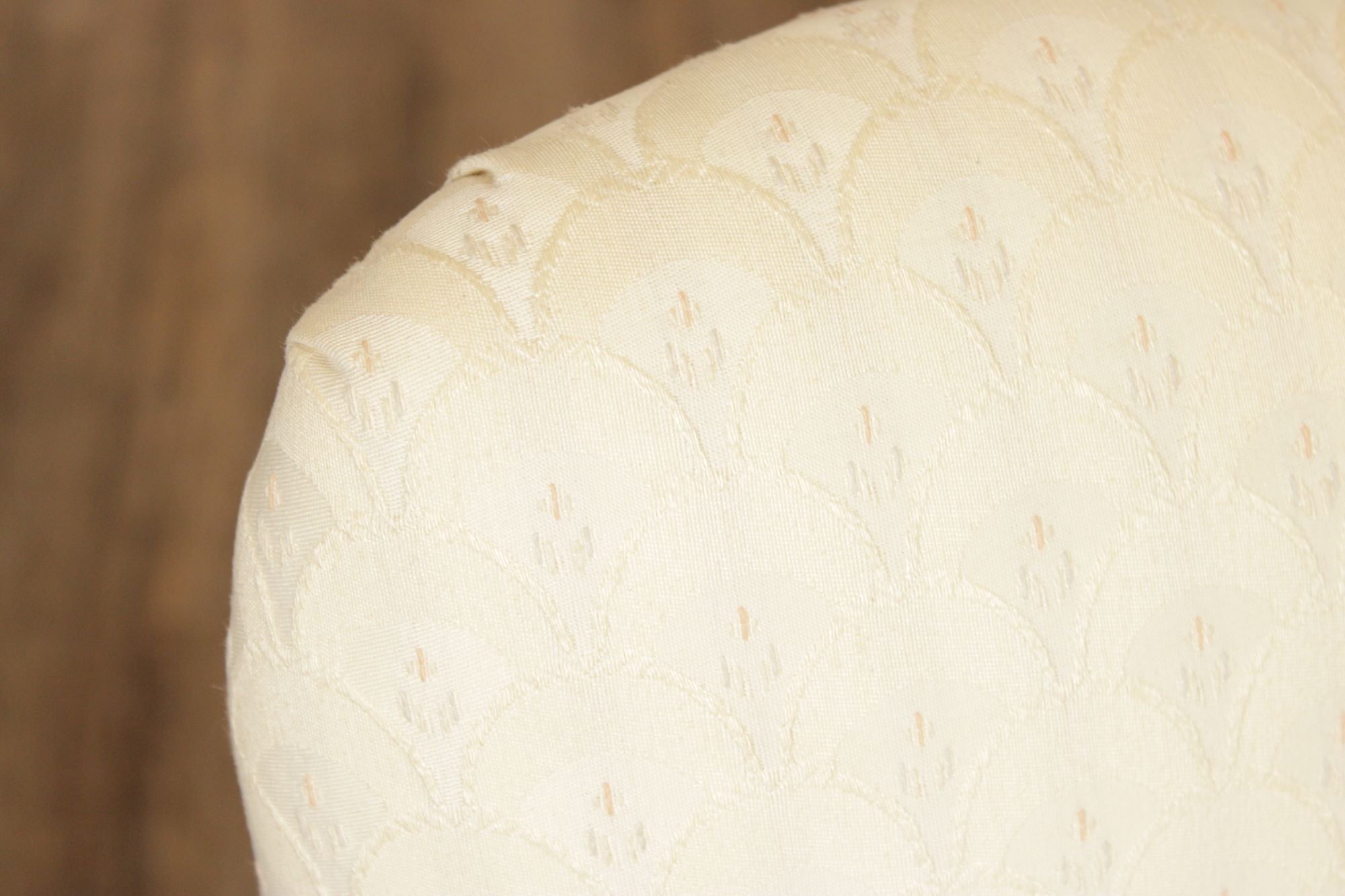 Thomasville Georgian Style Pair of Carved Mahogany Armchairs