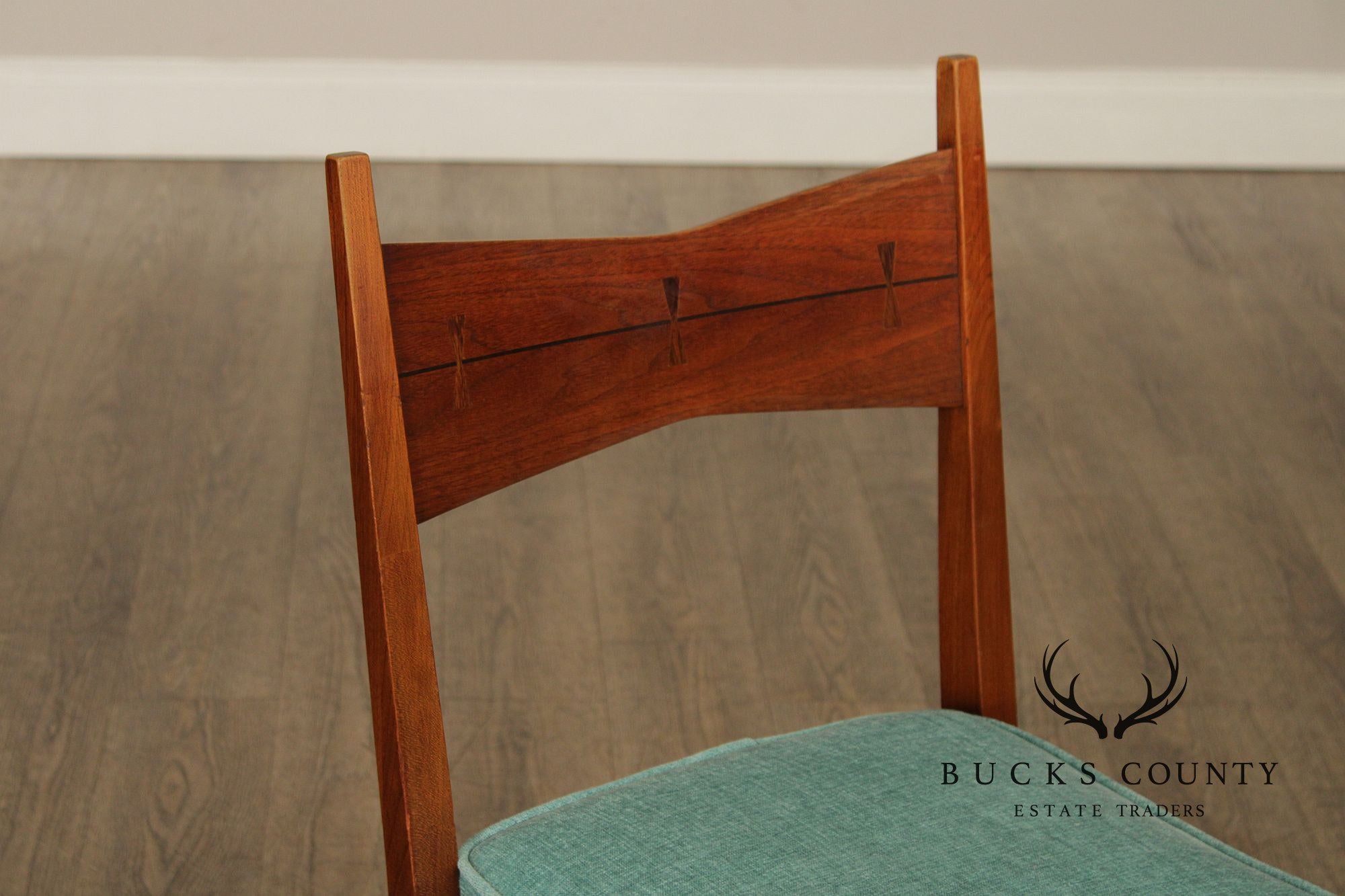 Lane Furniture Set Of Four Mid Century Modern Walnut Tuxedo Dining Chairs