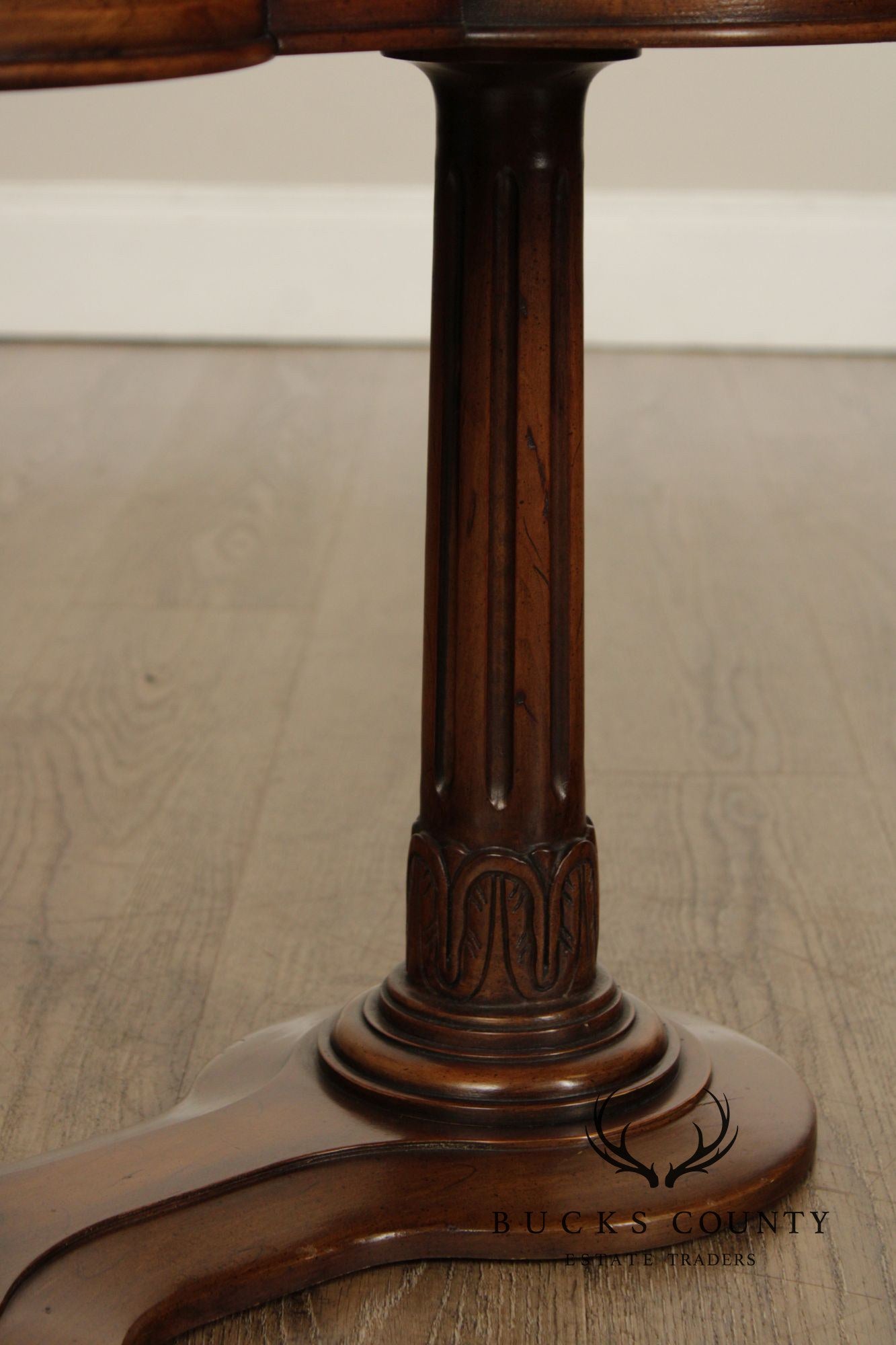 Weiman Regency Style Mahogany Pedestal End Table