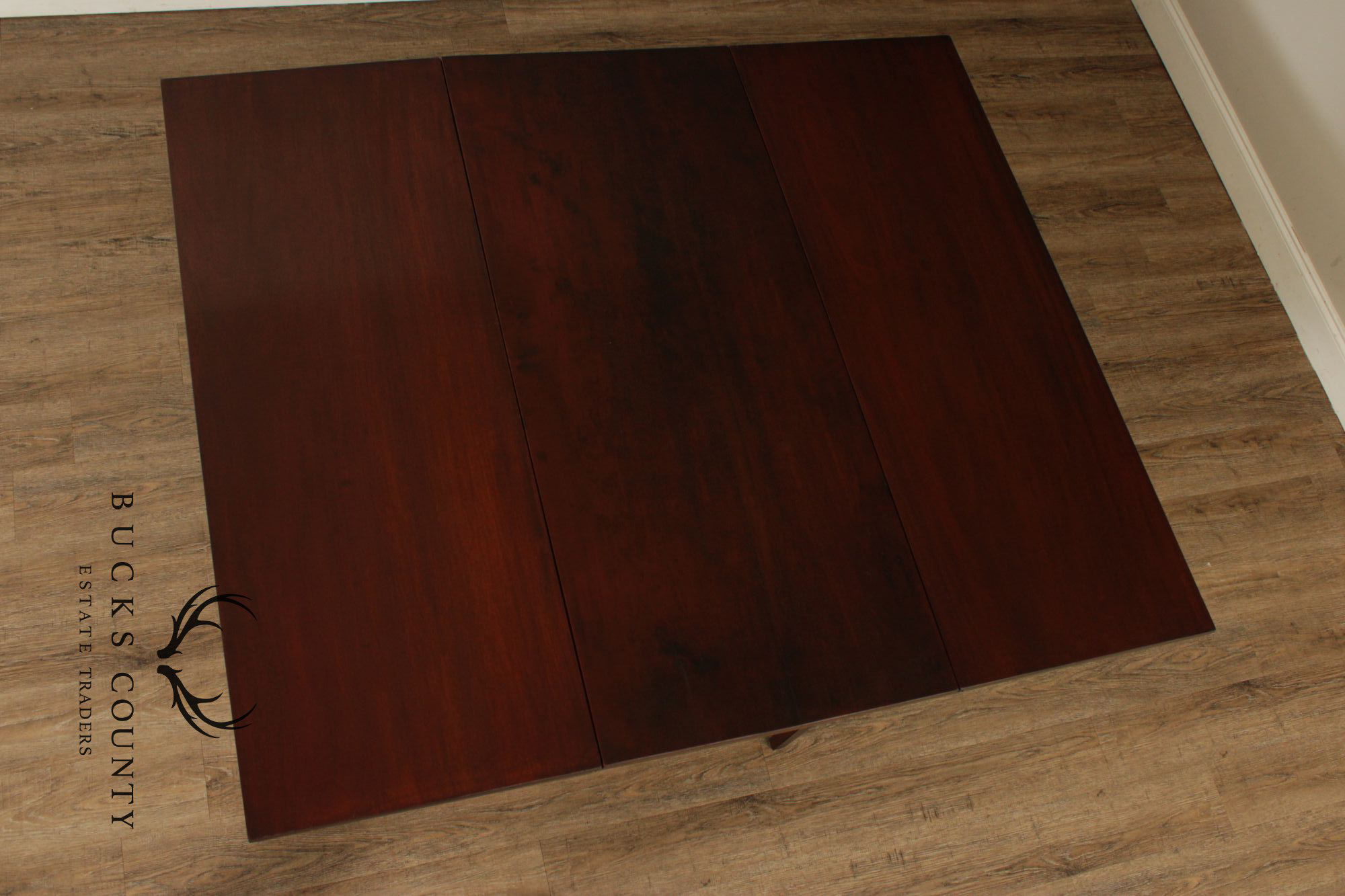 Antique American Walnut Federal Period Drop-Leaf Dining Table