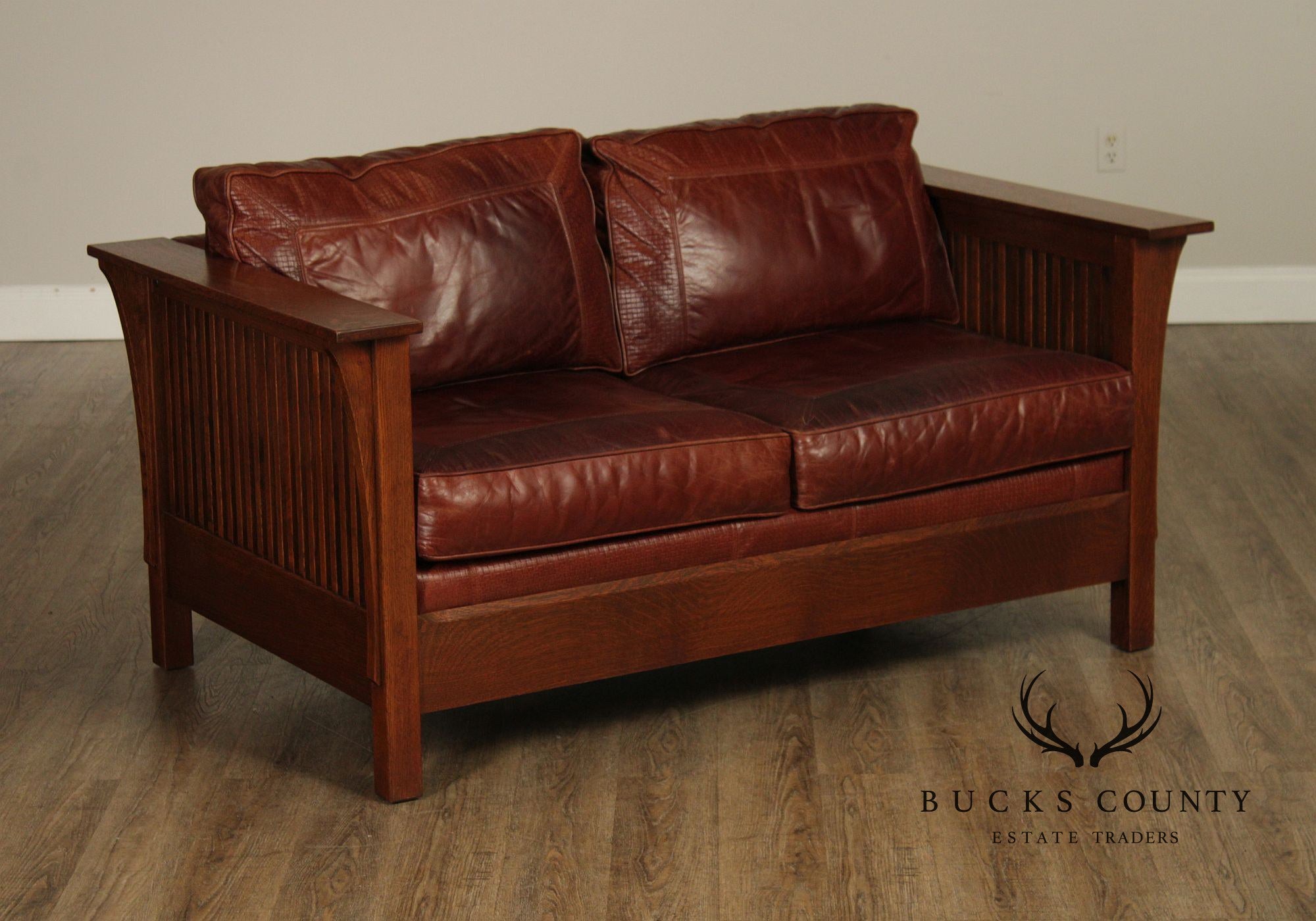 Stickley Mission Collection Oak 'Fayetteville' Leather Sofa