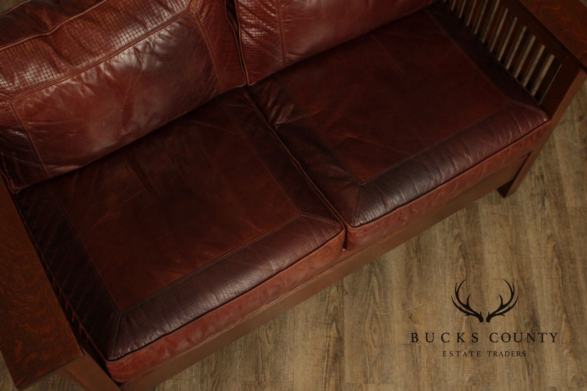 Stickley Mission Collection Oak 'Fayetteville' Leather Sofa