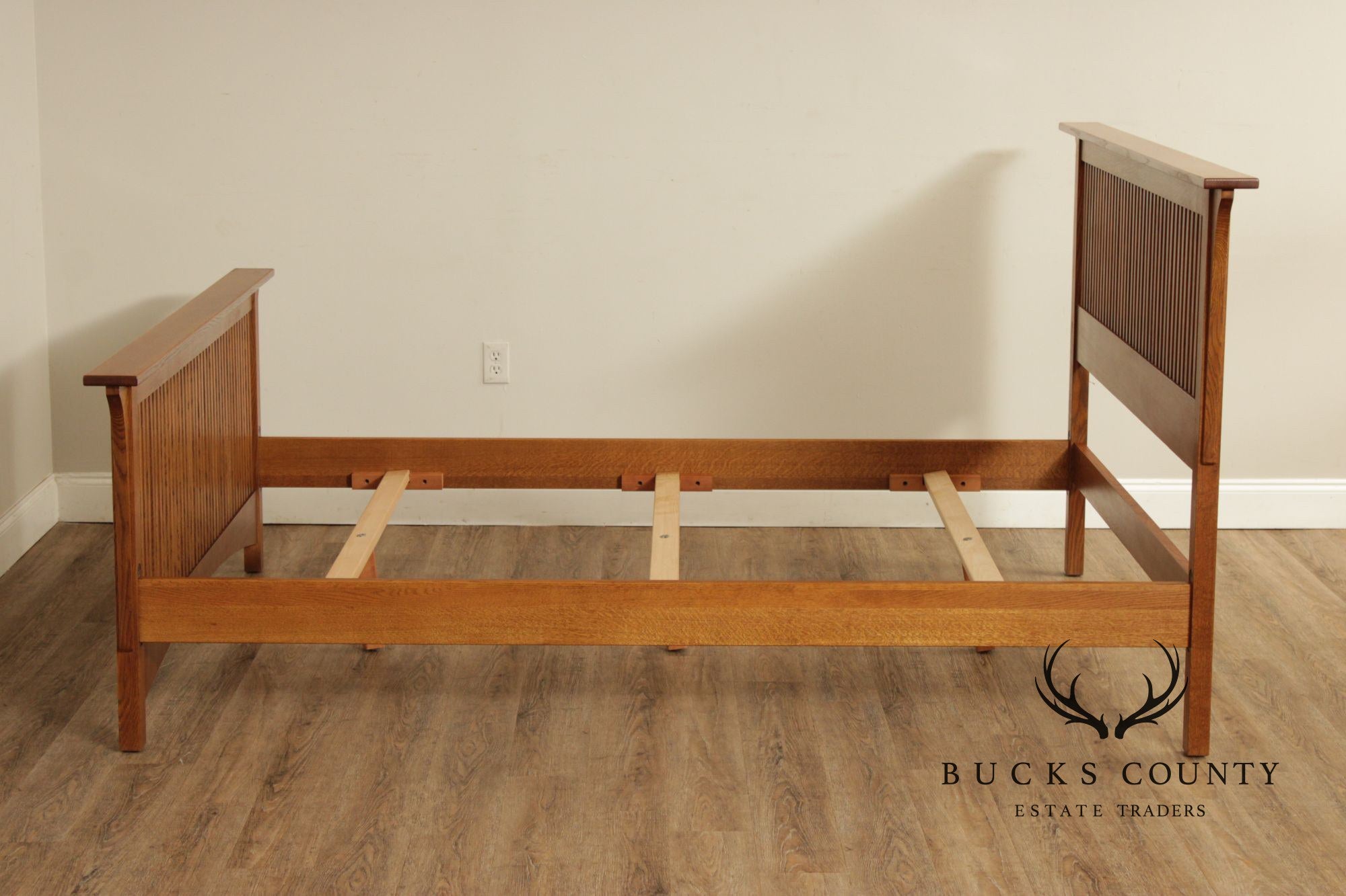 Stickley Mission Collection Oak Queen Spindle Bed