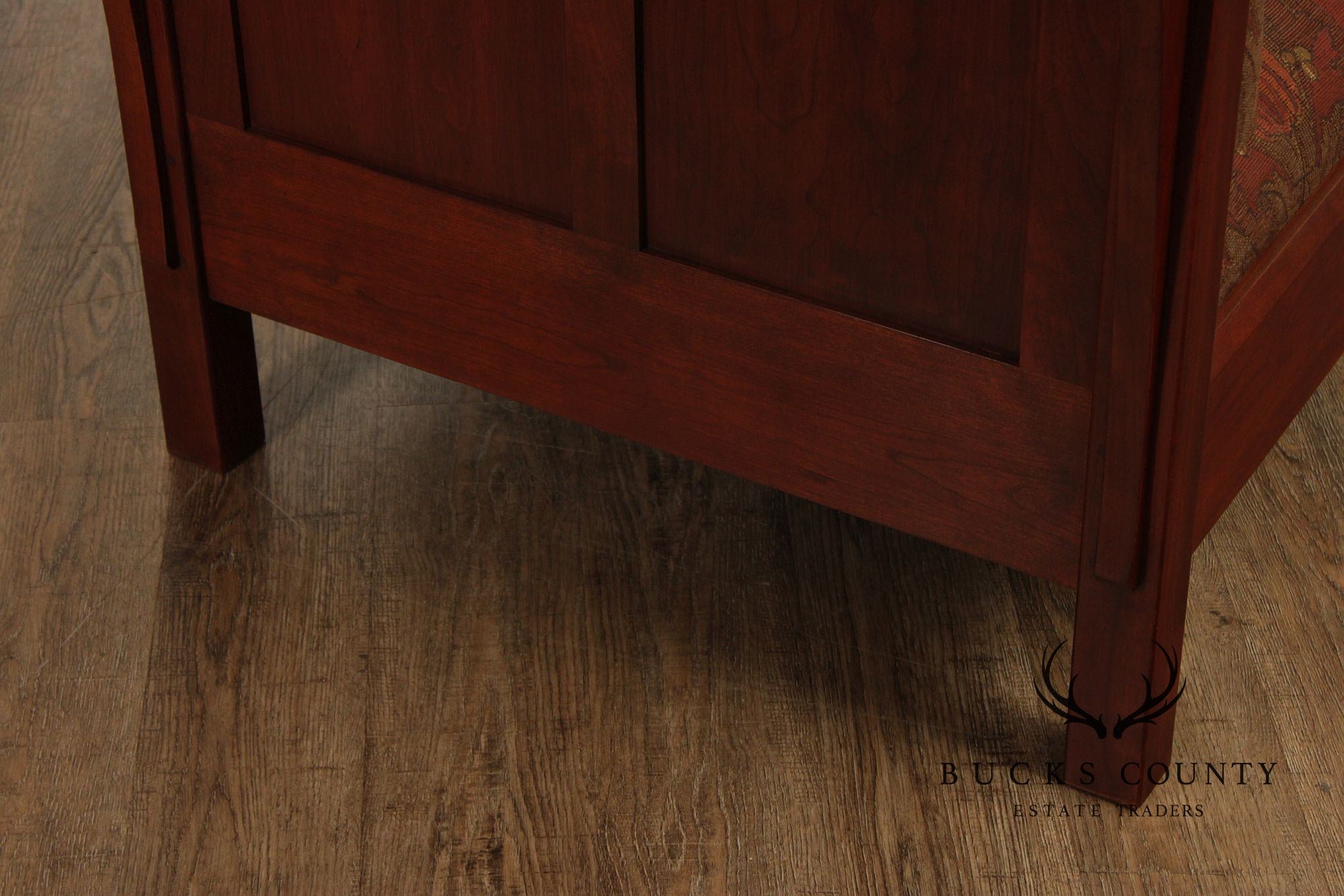Stickley Mission Collection Cherry Prairie Settle