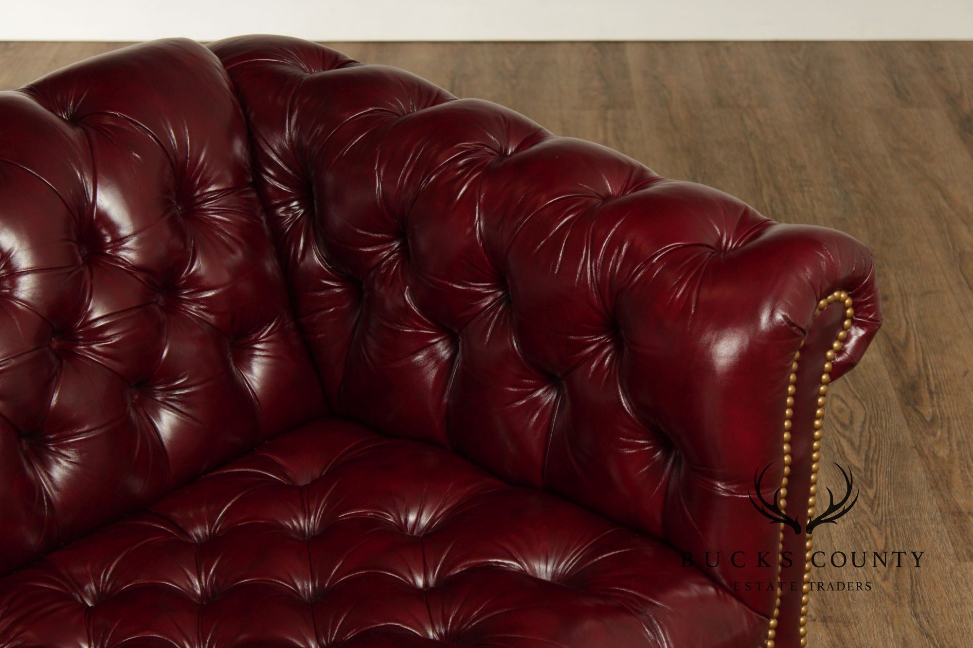 Chesterfield Style Tufted Leather Leather Sofa
