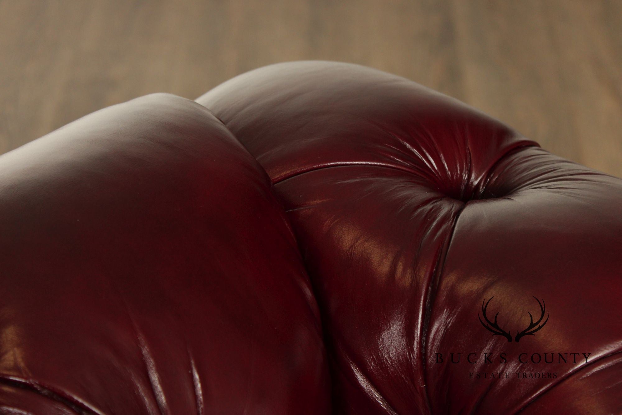 Chesterfield Style Tufted Leather Leather Sofa