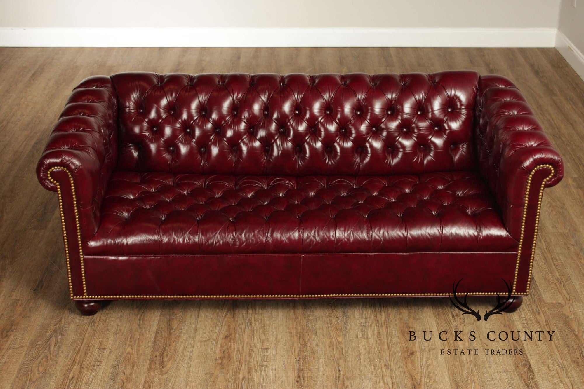 Chesterfield Style Tufted Leather Leather Sofa