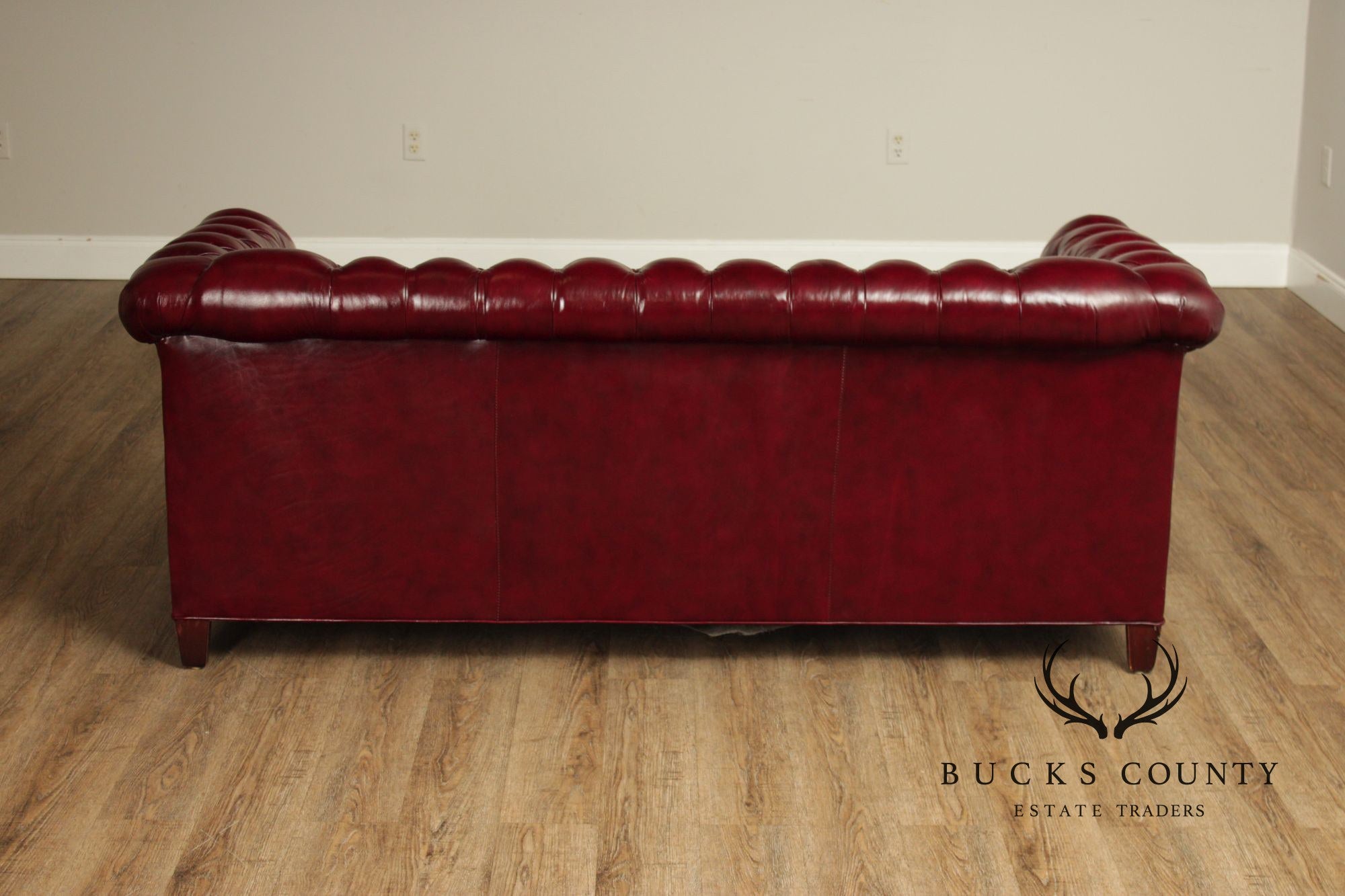 Chesterfield Style Tufted Leather Leather Sofa