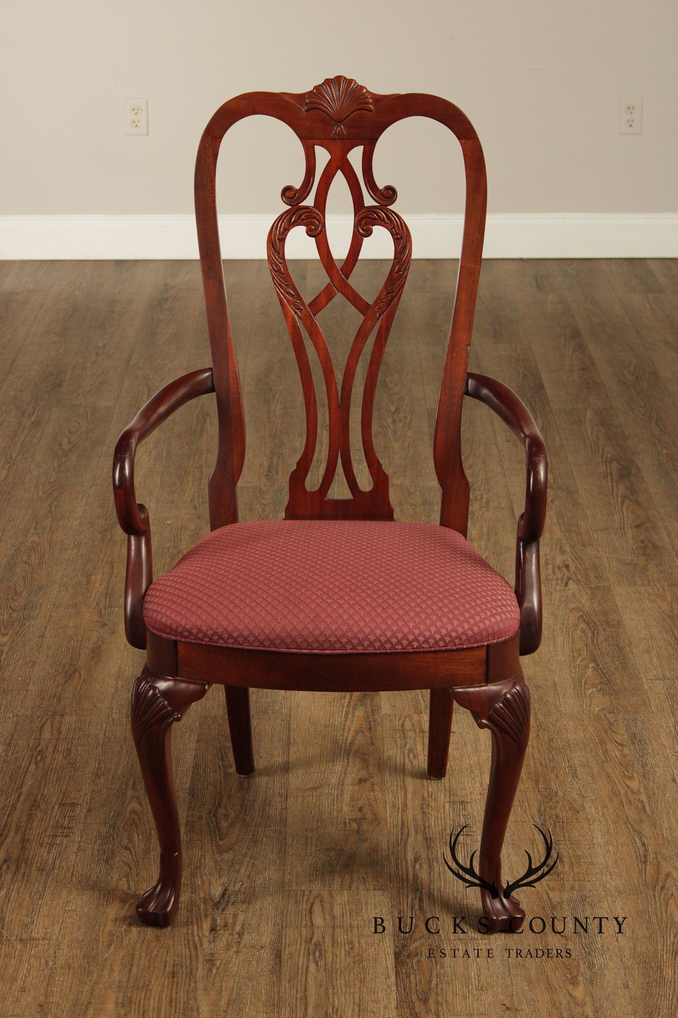 Ethan Allen 18th Century Mahogany Collection Set of Eight Carved Dining Chairs