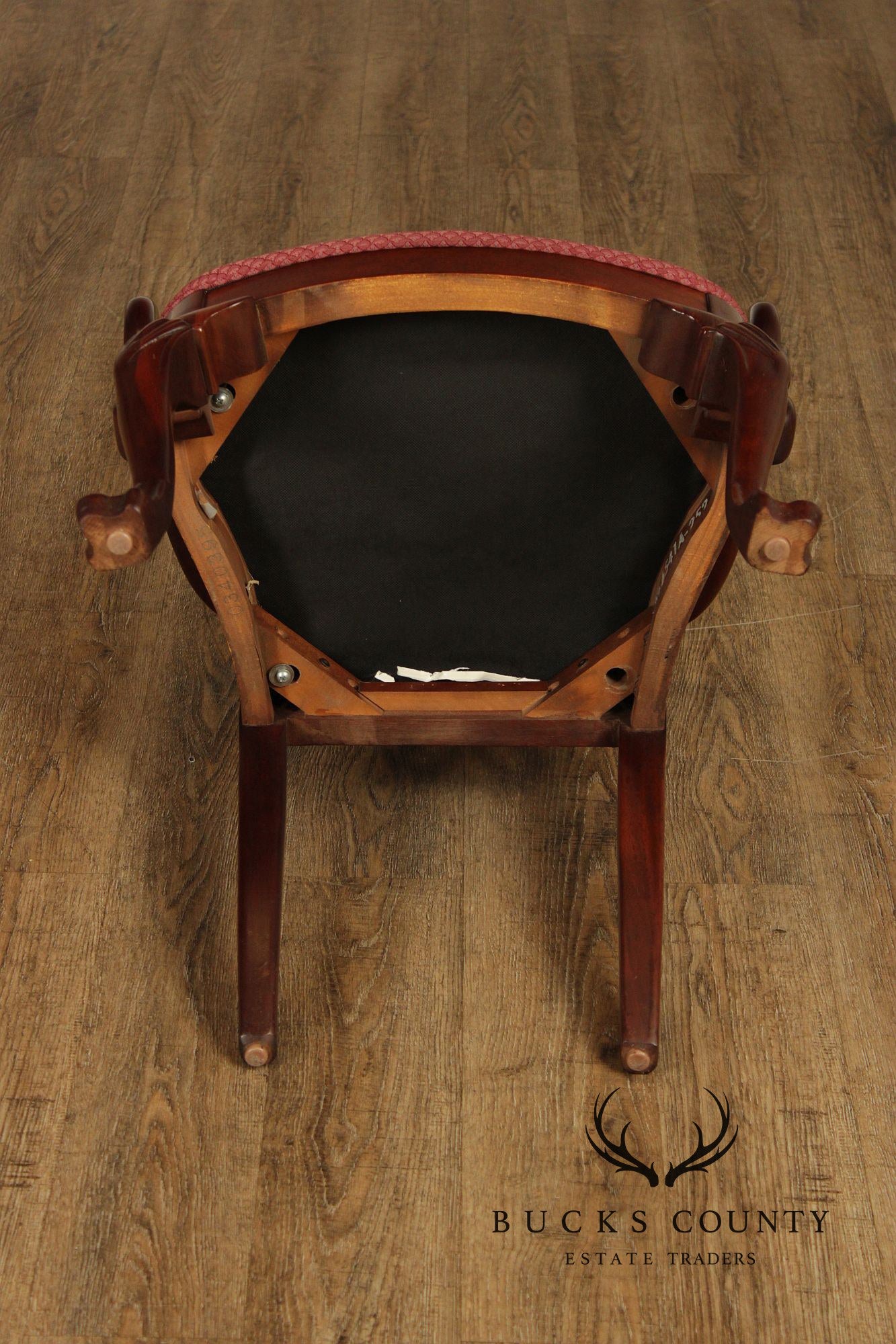 Ethan Allen 18th Century Mahogany Collection Set of Eight Carved Dining Chairs