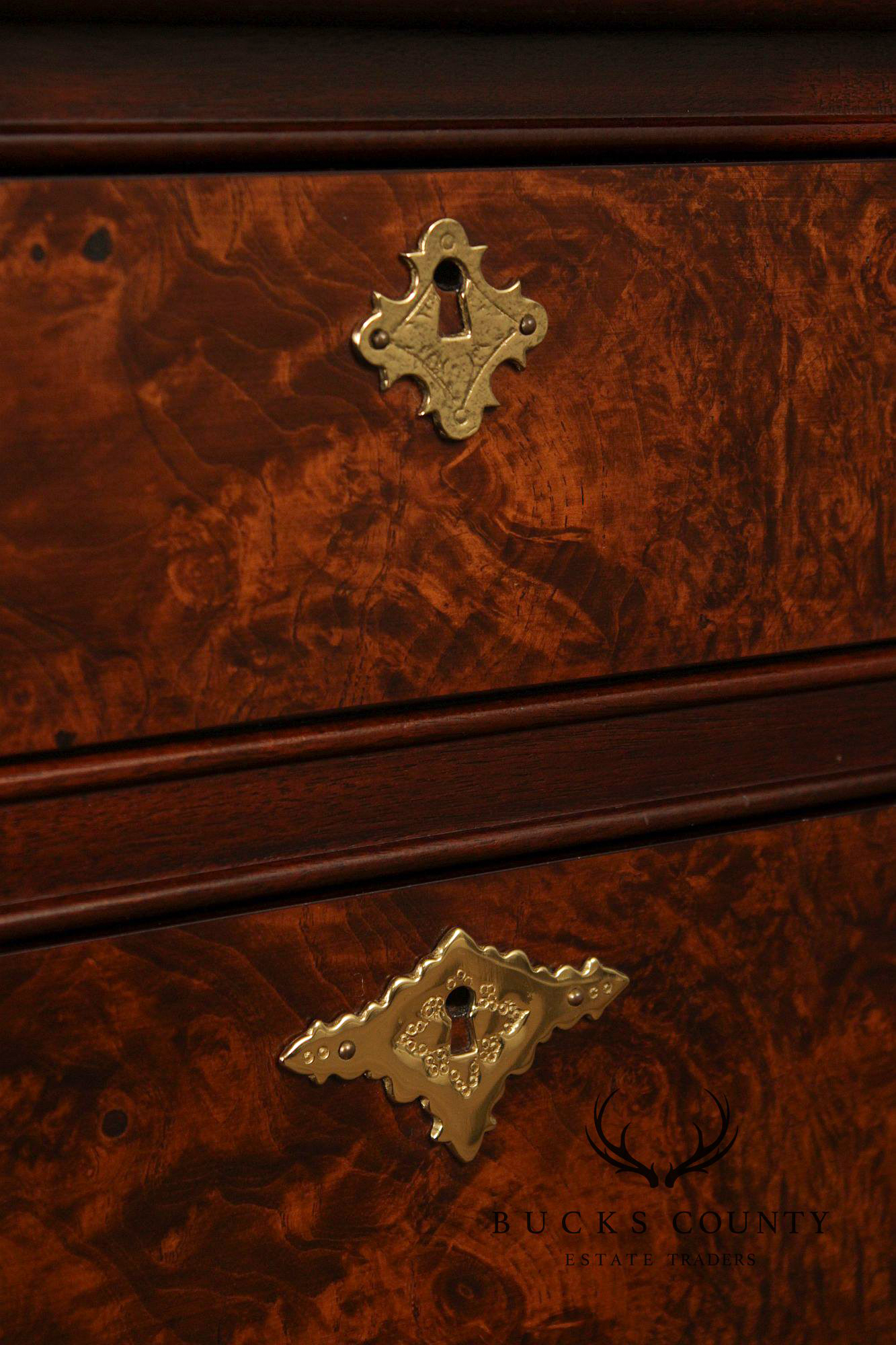 Georgian Style Mahogany And Burlwood Nightstand Chest Of Drawers