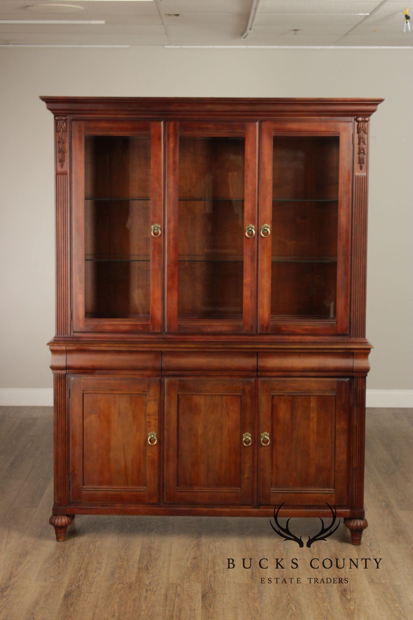 Ethan Allen British Classics Collection China Cabinet