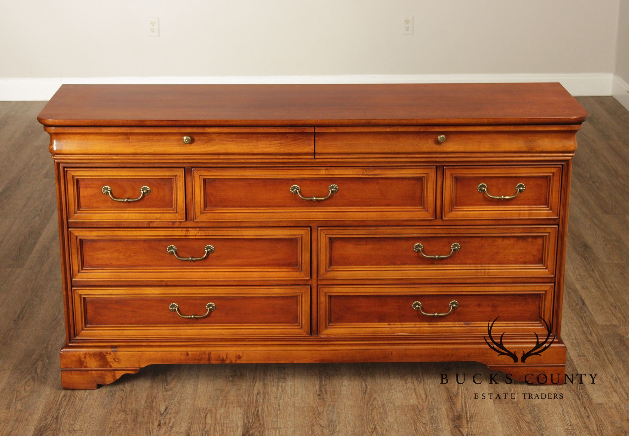 Lexington Louis Philippe Style Chez Michelle Cherry Nine Drawer Dresser