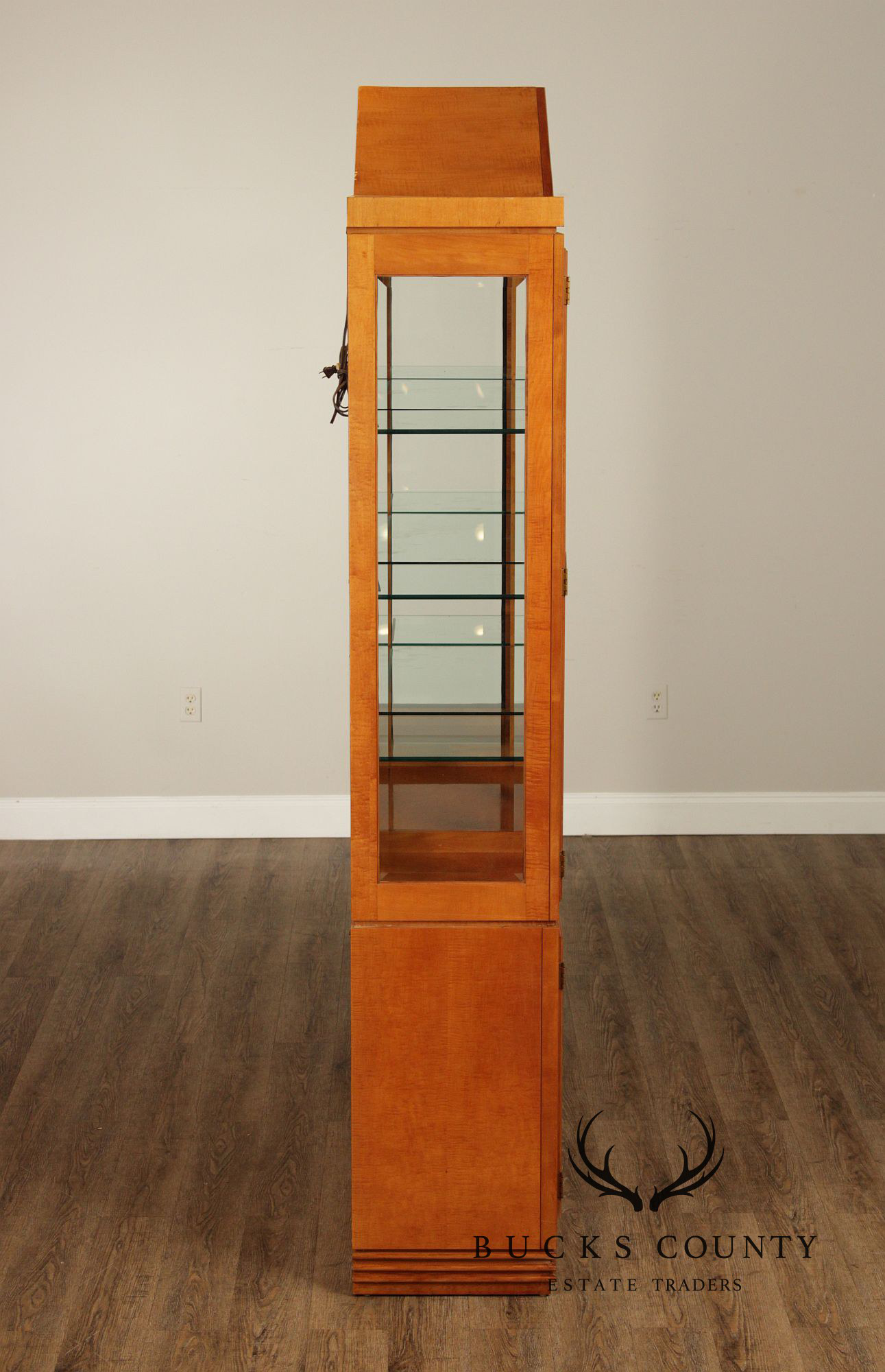 Hickory White Genesis Collection Maple China Cabinet