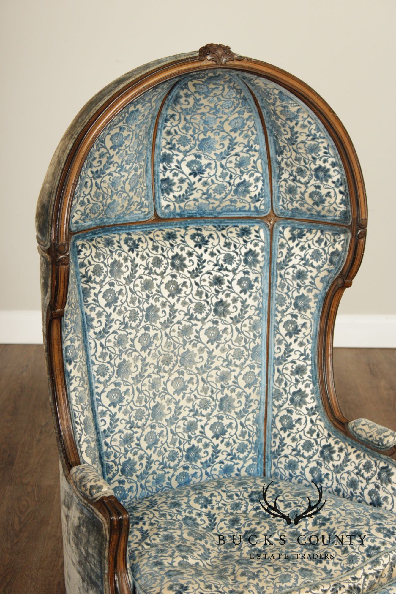 French Louis XV Style Carved Frame Porter's Chair