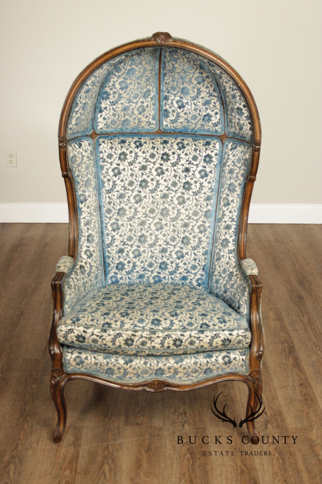 French Louis XV Style Carved Frame Porter's Chair