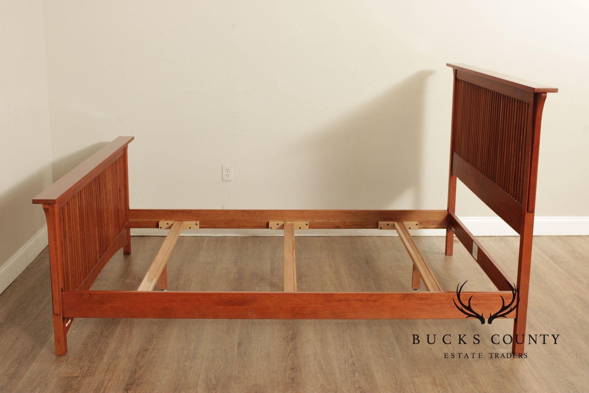 Stickley Mission Collection Cherry Queen Spindle Bed