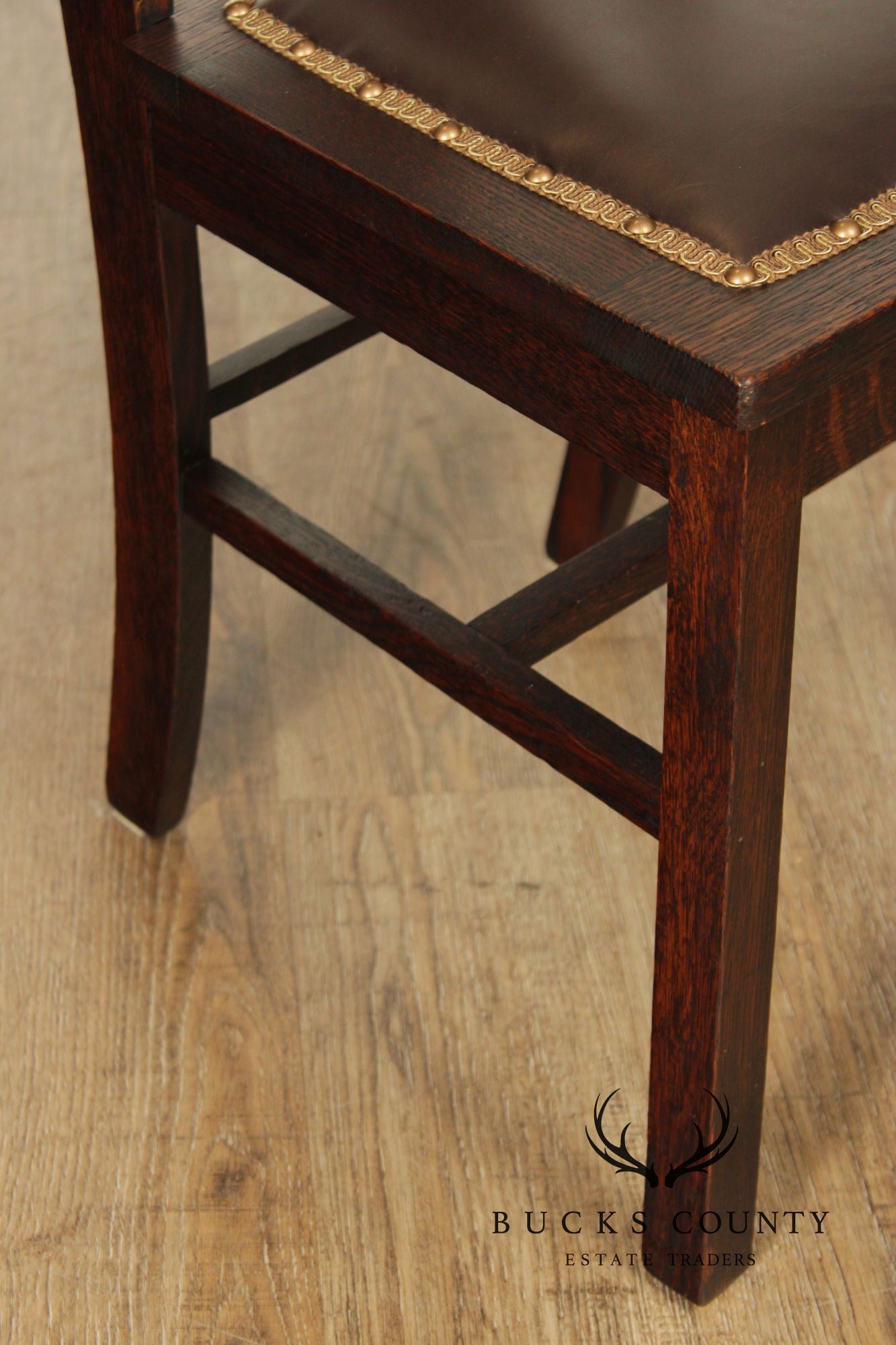 Antique Arts & Crafts Set Of Six Mission Style Oak Dining Chairs With Leather Seats