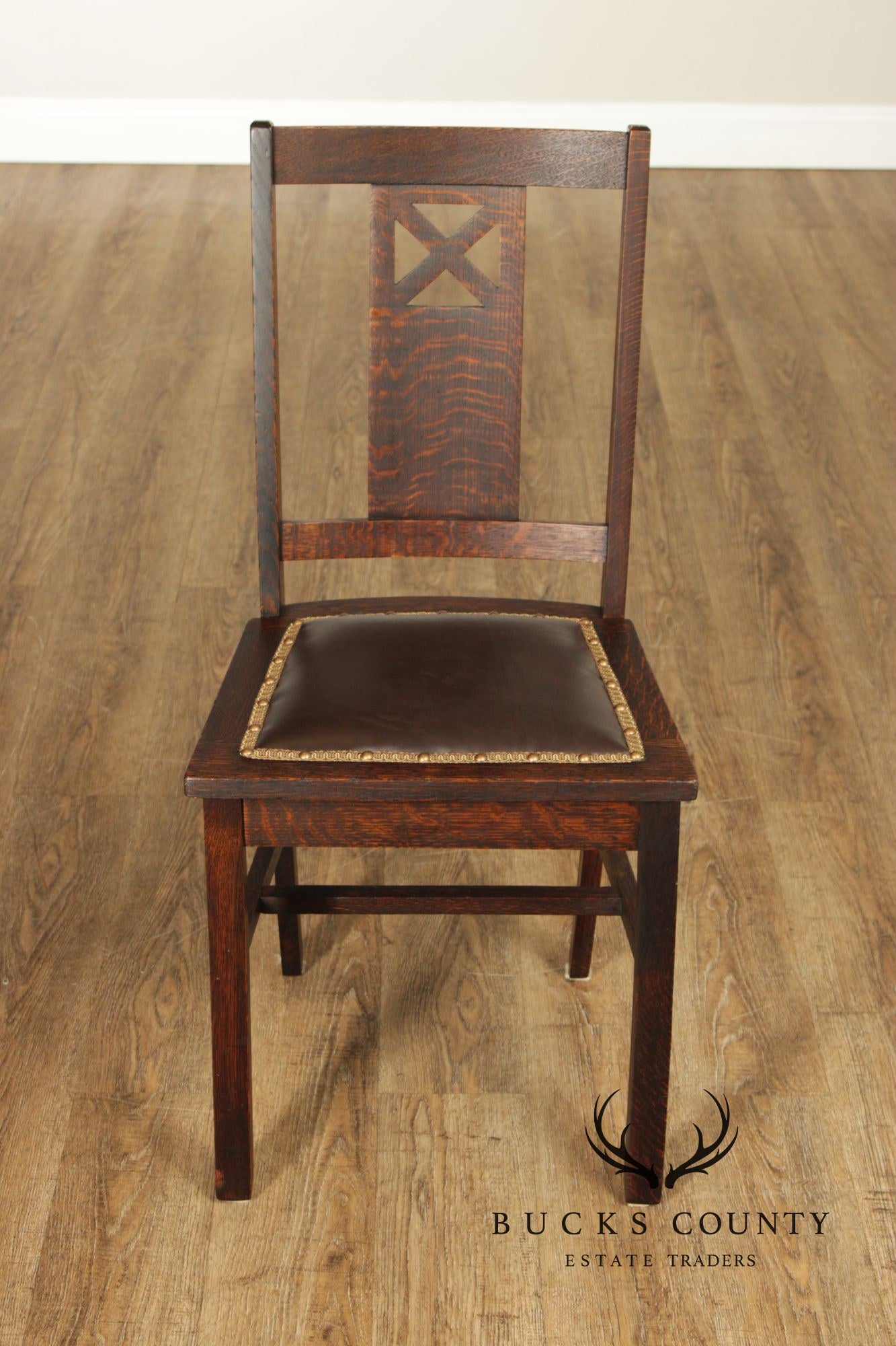 Antique Arts & Crafts Set Of Six Mission Style Oak Dining Chairs With Leather Seats