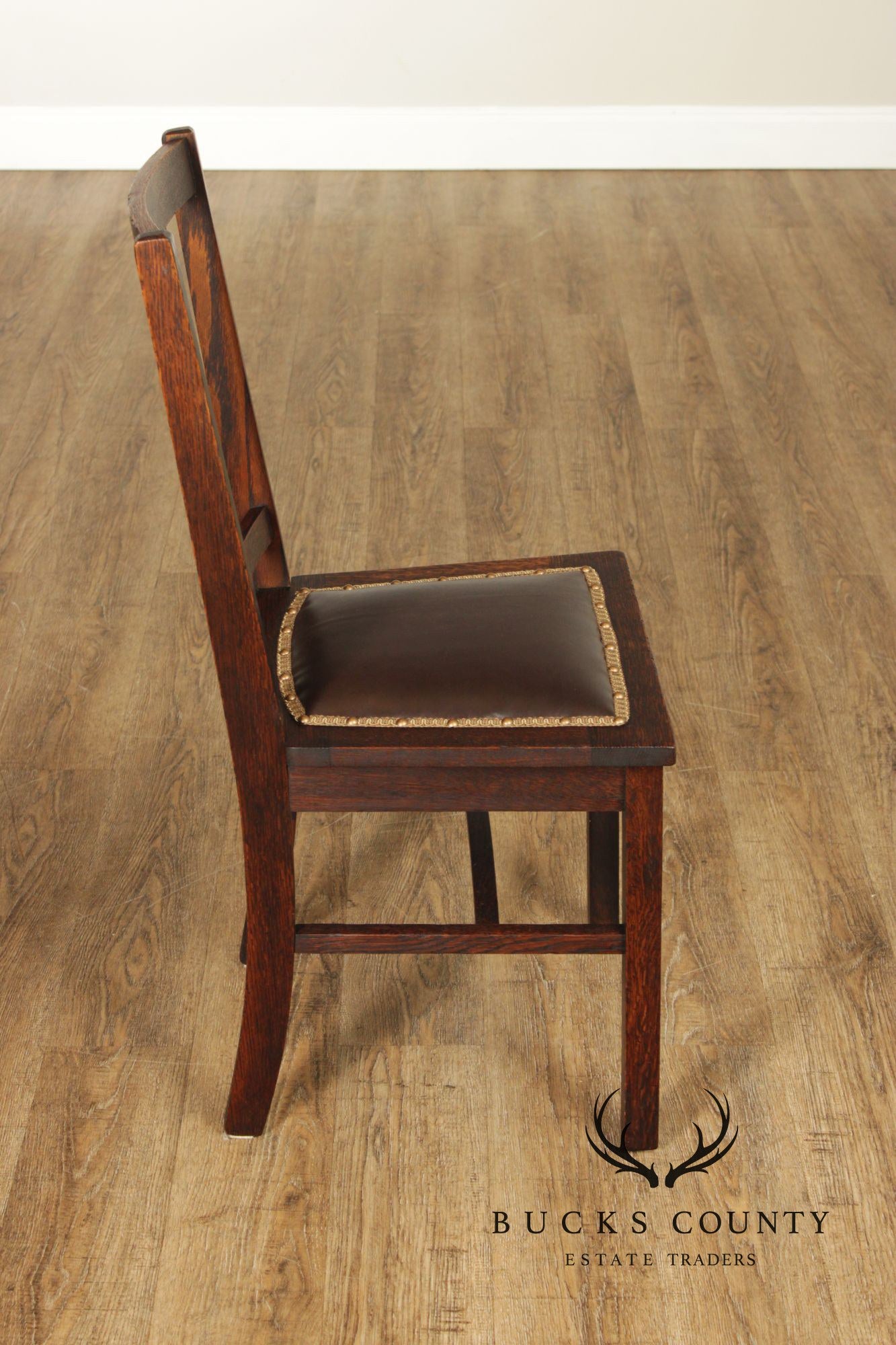 Antique Arts & Crafts Set Of Six Mission Style Oak Dining Chairs With Leather Seats