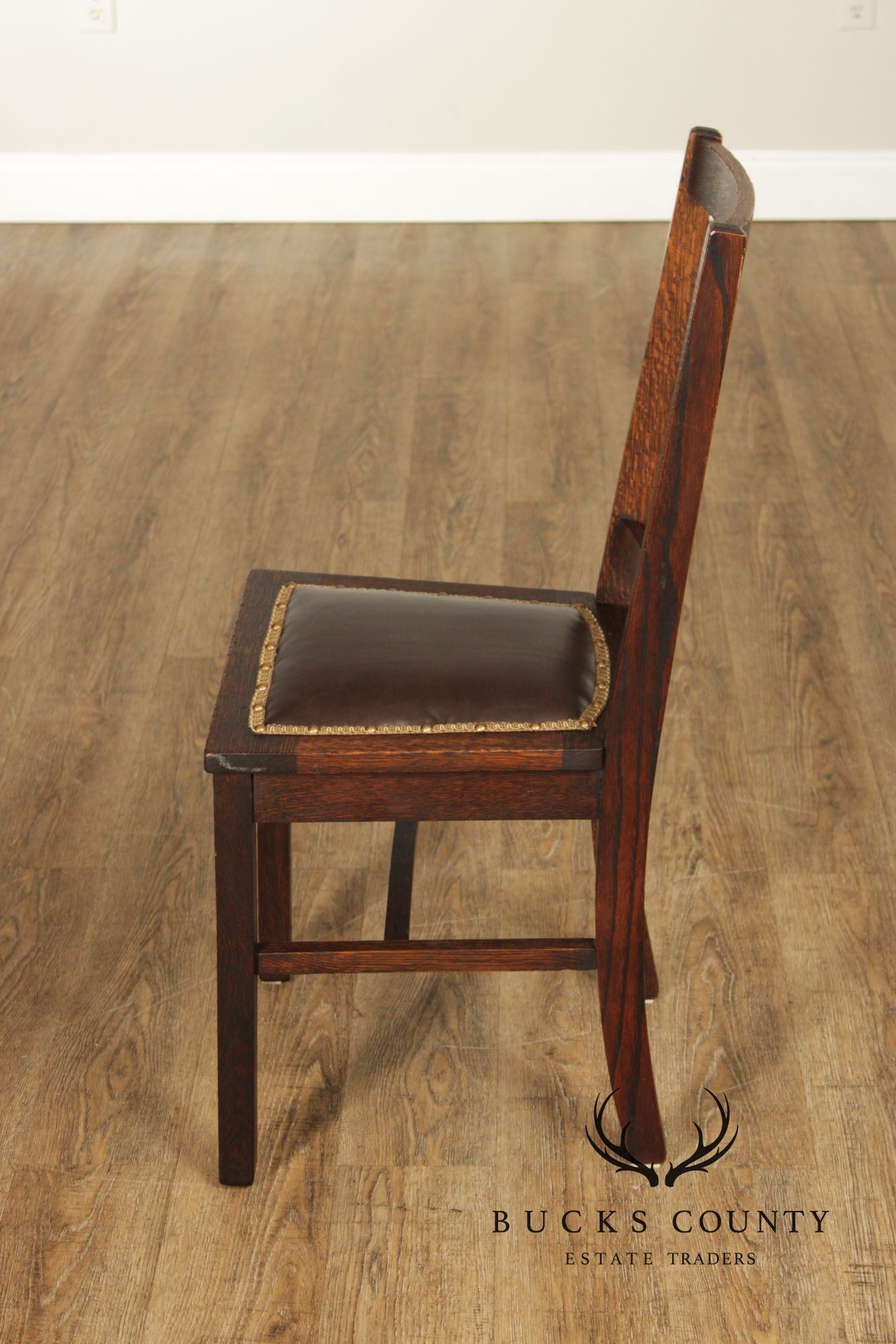 Antique Arts & Crafts Set Of Six Mission Style Oak Dining Chairs With Leather Seats