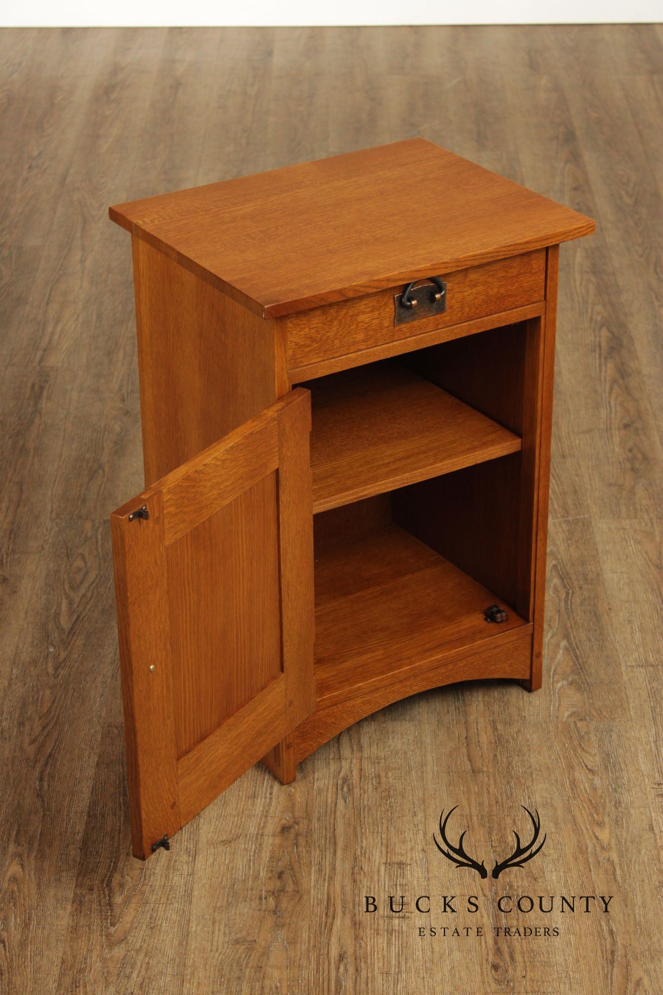 Stickley Mission Collection Pair Inlaid Oak Harvey Ellis Nightstands Bedside Cabinets