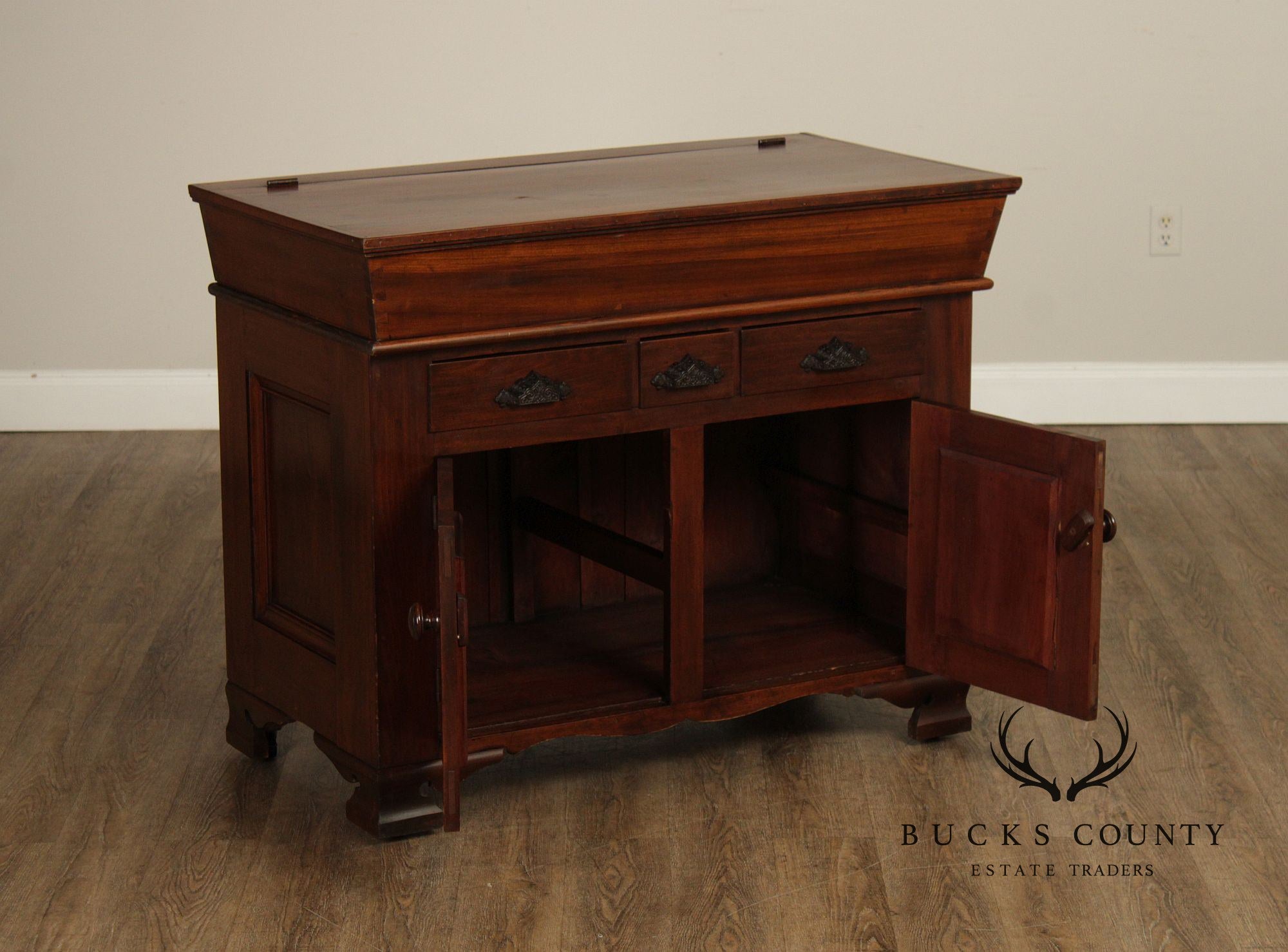 Antique American Country Poplar Dry Sink Cabinet