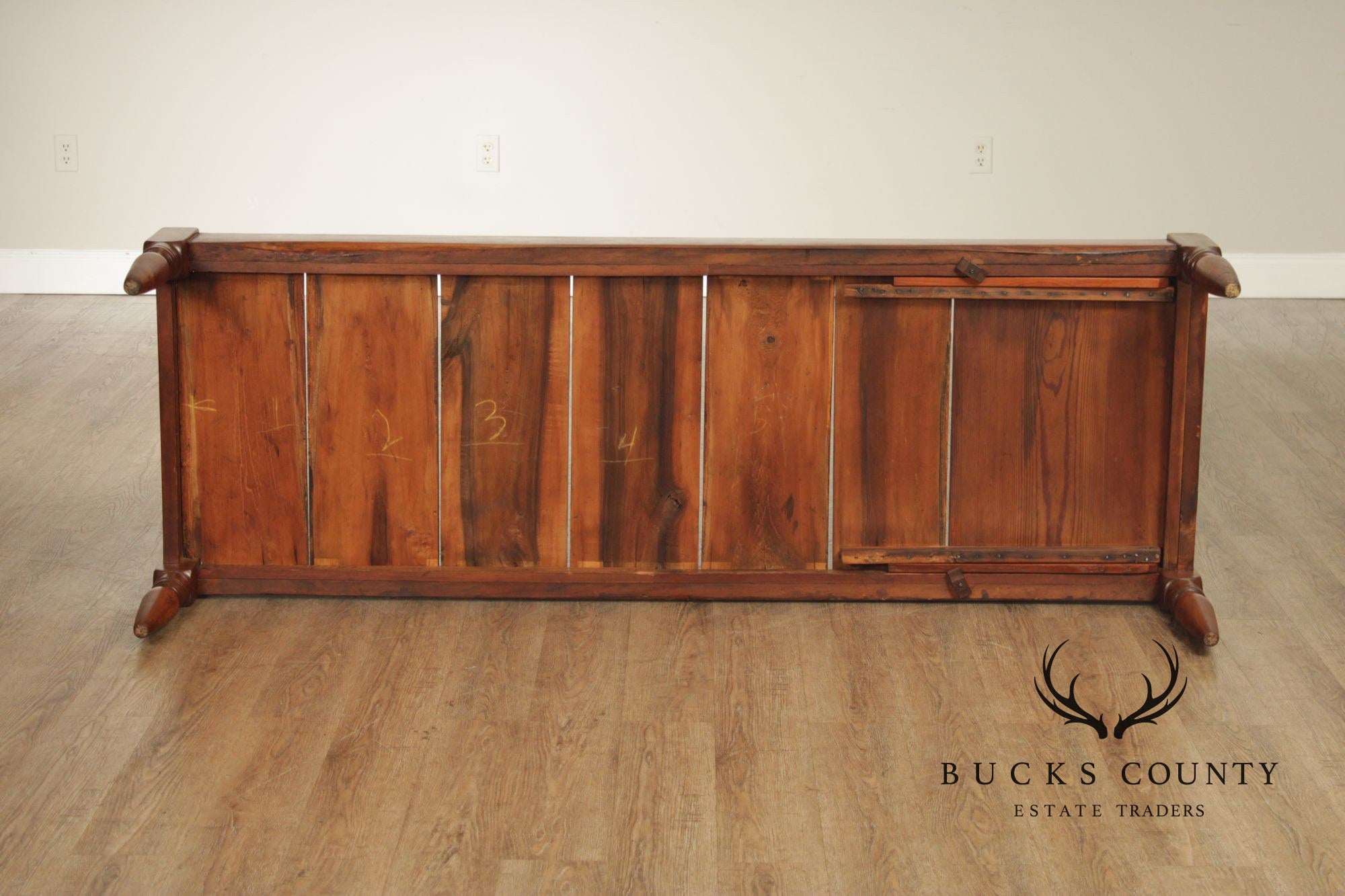 Antique Reclining Day Bed