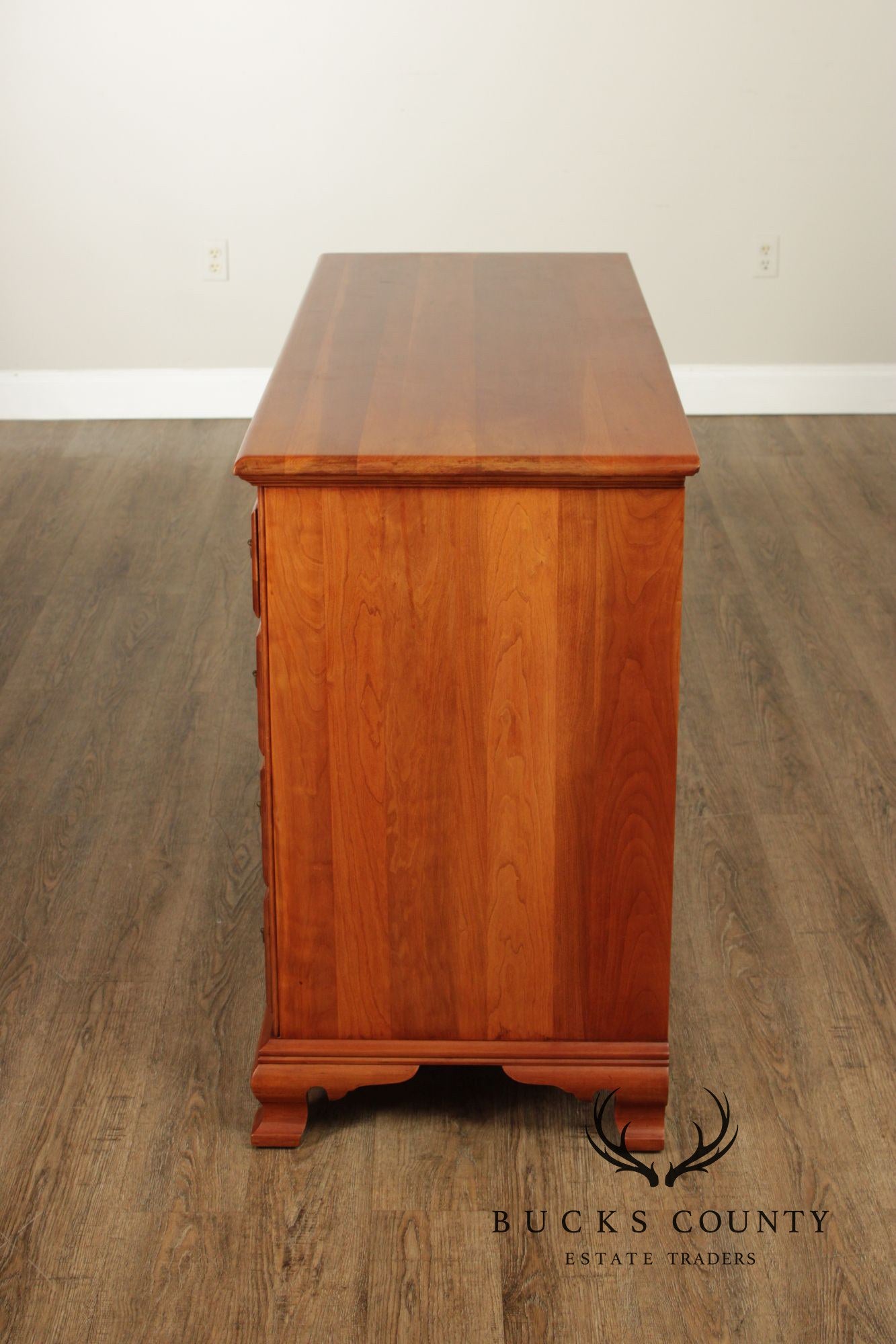 Kling Vintage Solid Cherry Chippendale Style Dresser With Shell Carving