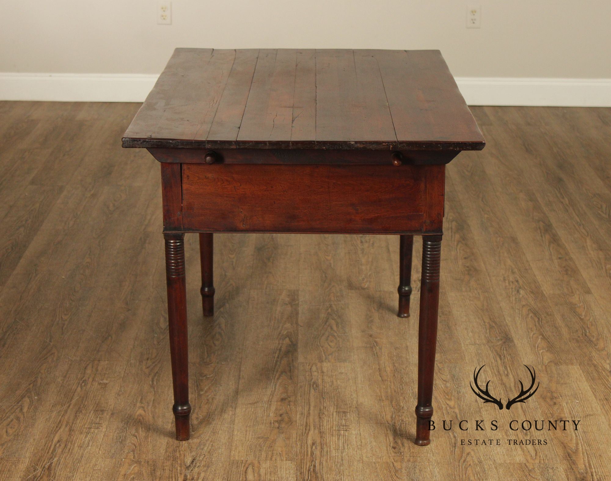 Federal Period Sheraton Style Walnut Tavern Table