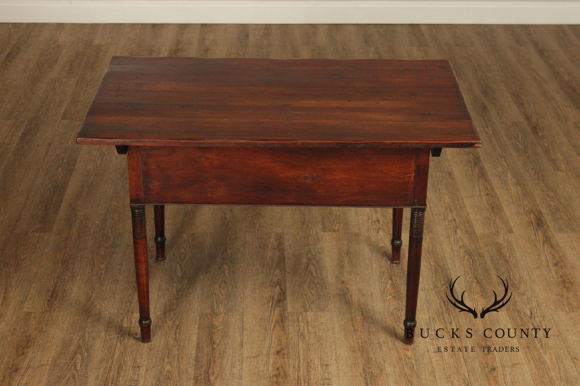 Federal Period Sheraton Style Walnut Tavern Table