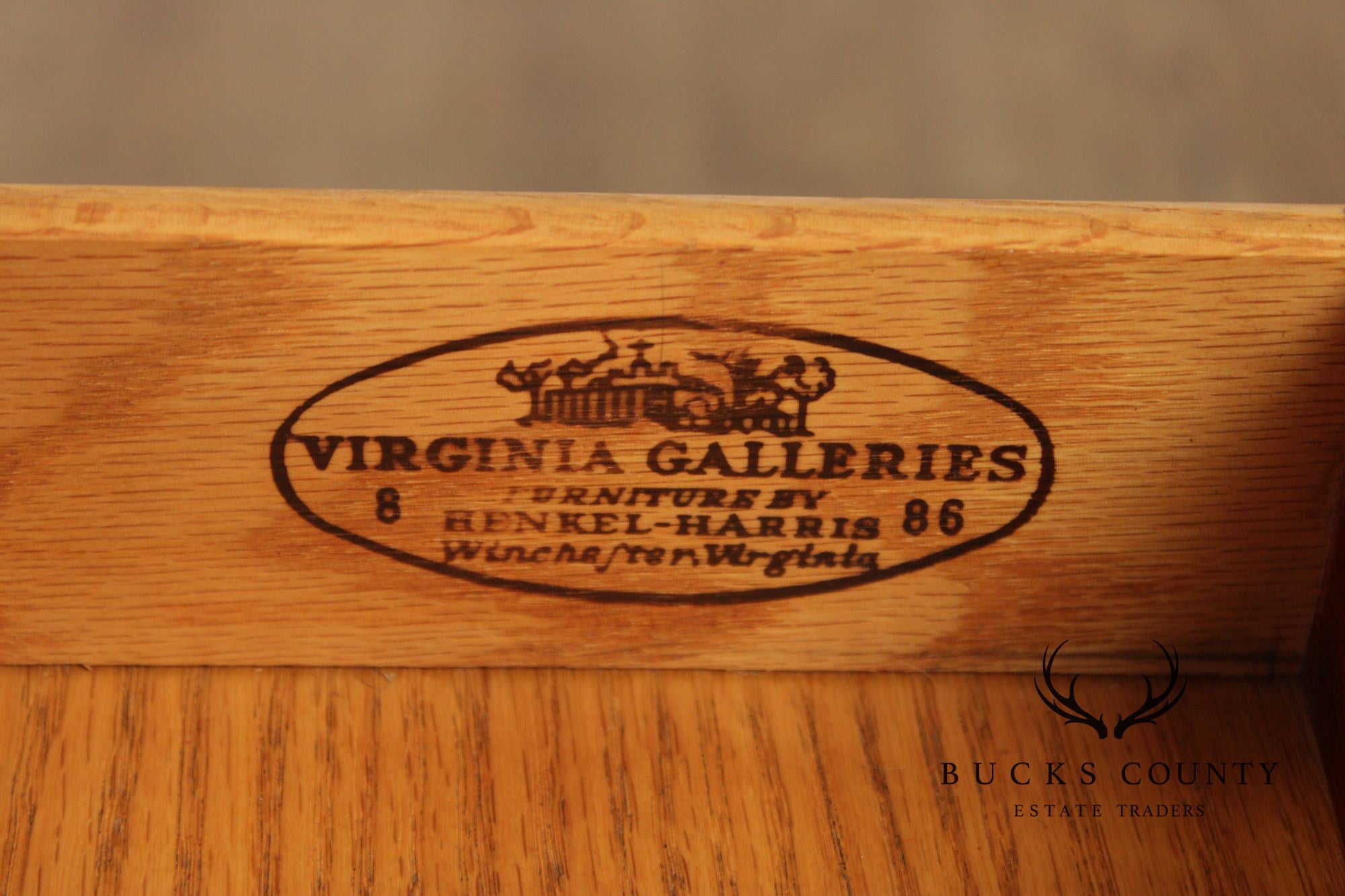Henkel Harris Virginia Galleries Pair Of Traditional Mahogany Nightstands