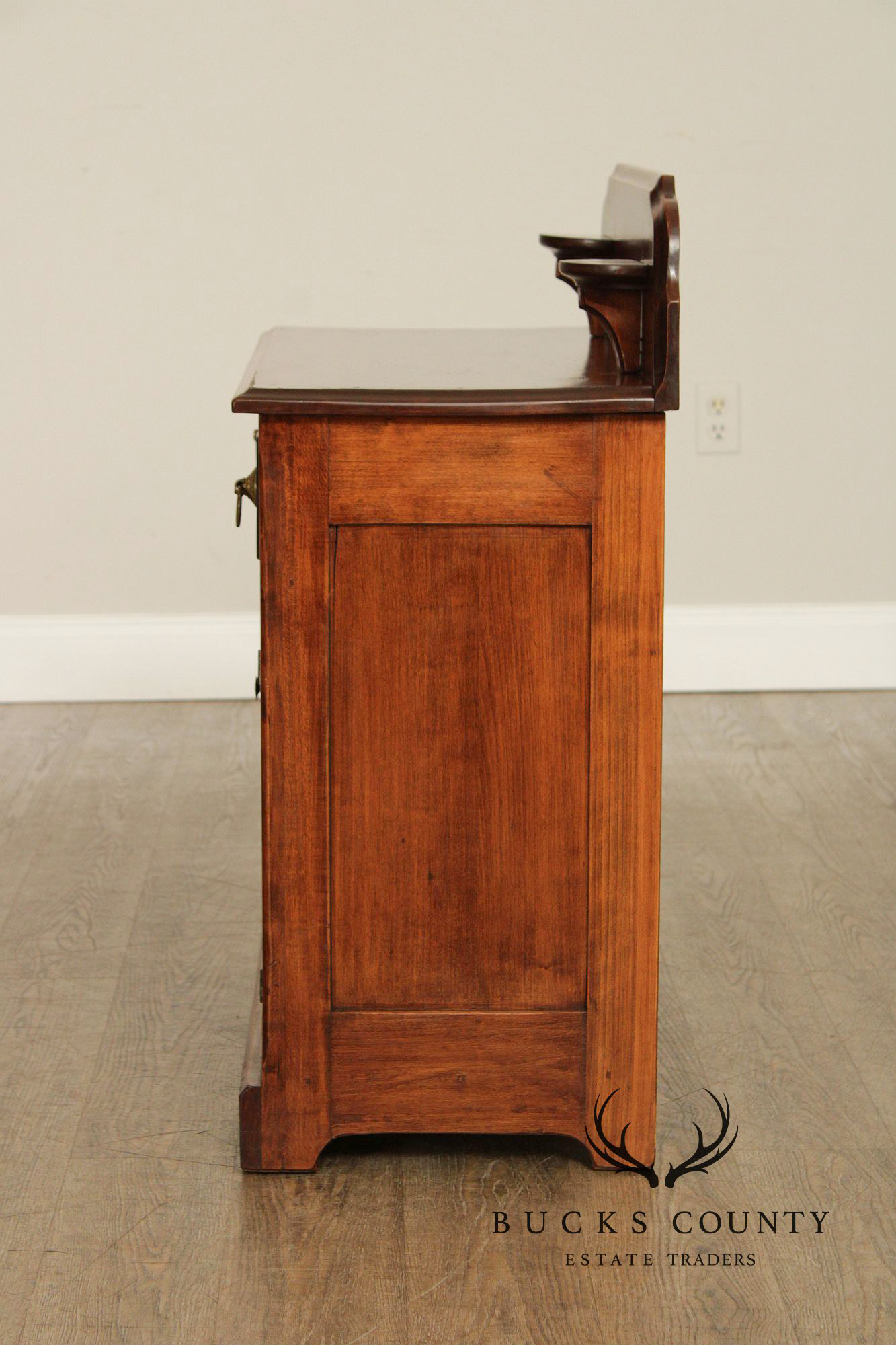 Antique American Cottage Washstand With Drawer And Cabinet Storage