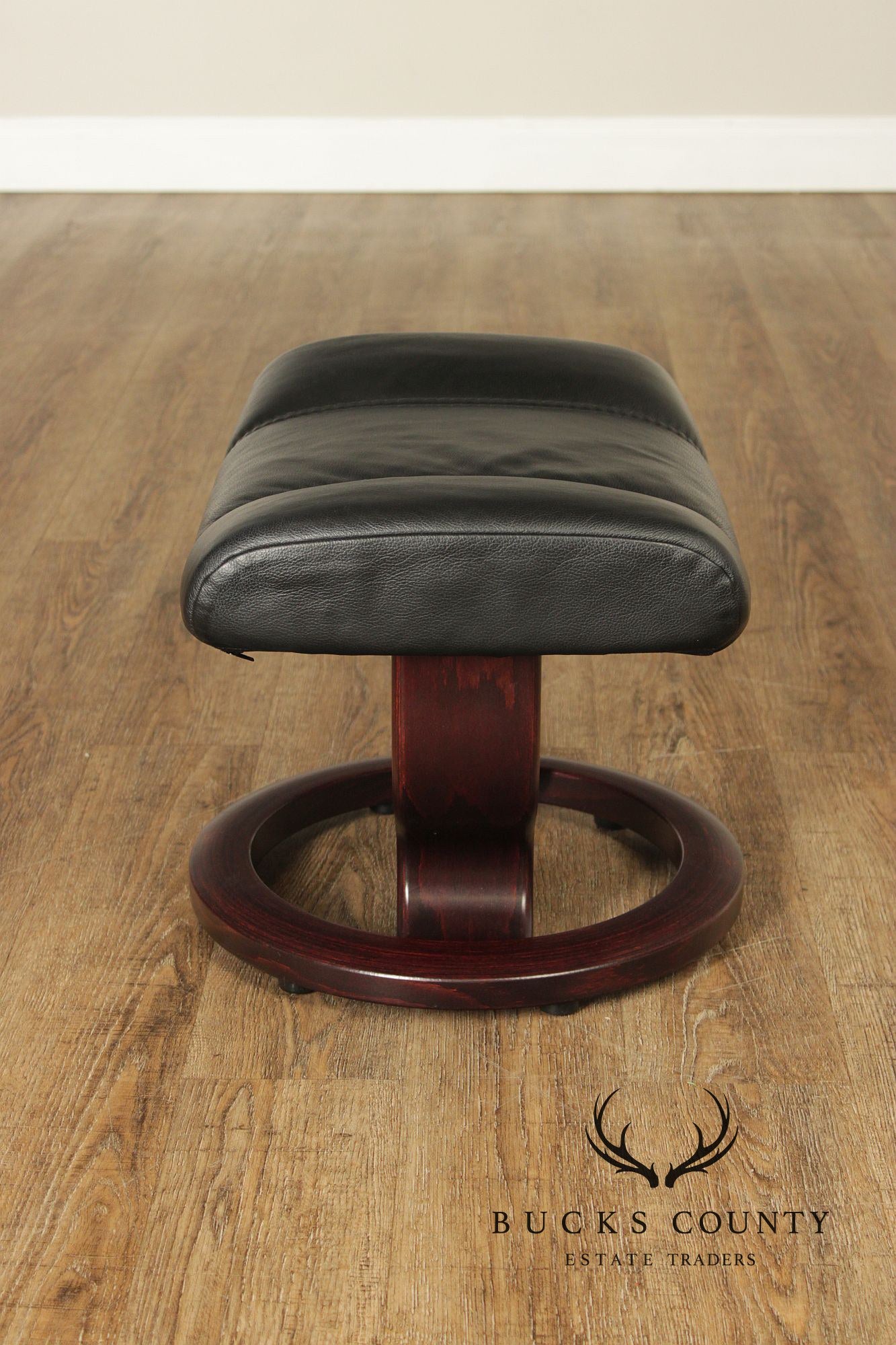 Ekornes Stressless Black Leather Recliner Lounge Chair With Ottoman