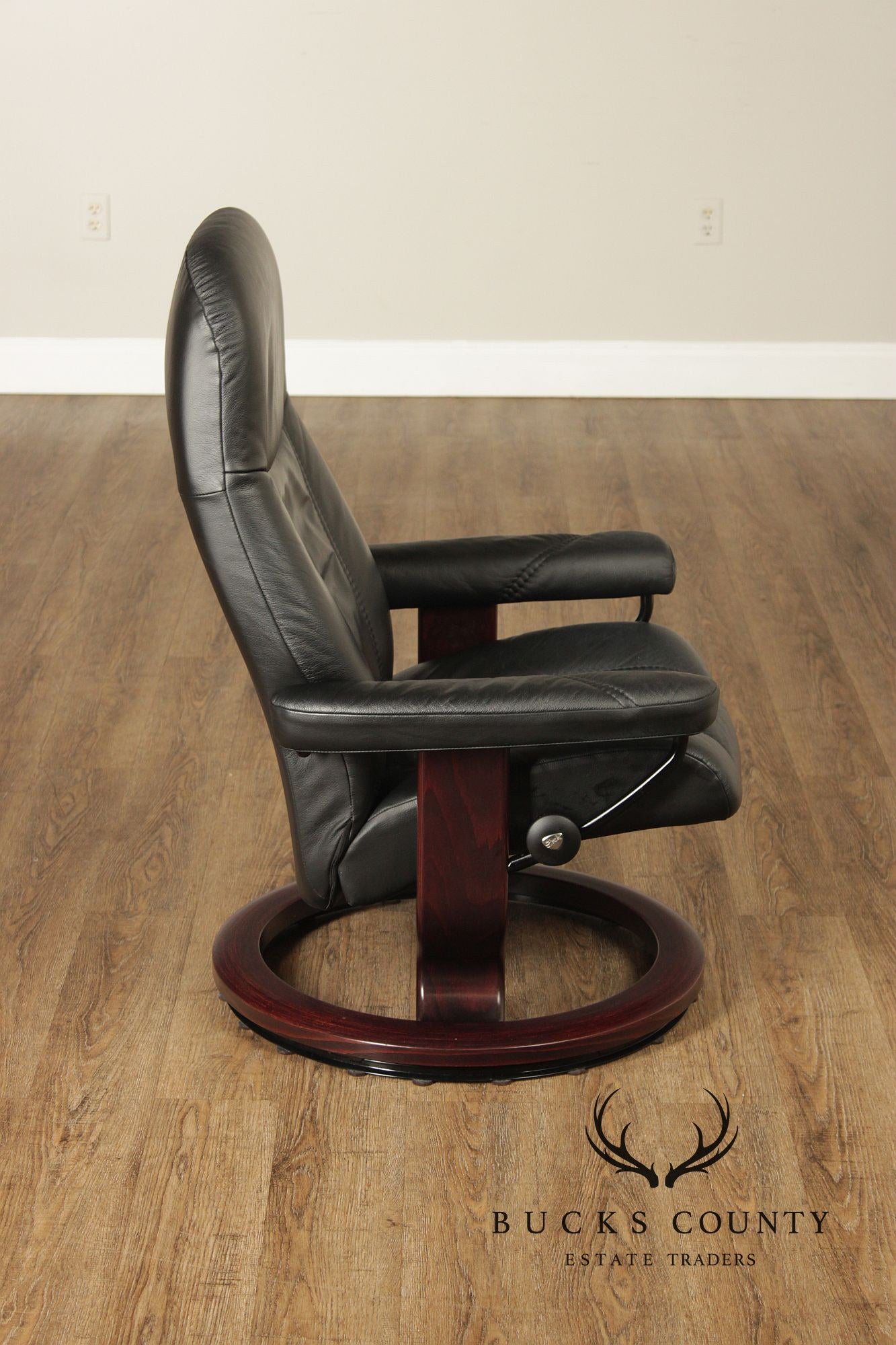 Ekornes Stressless Black Leather Recliner With Ottoman
