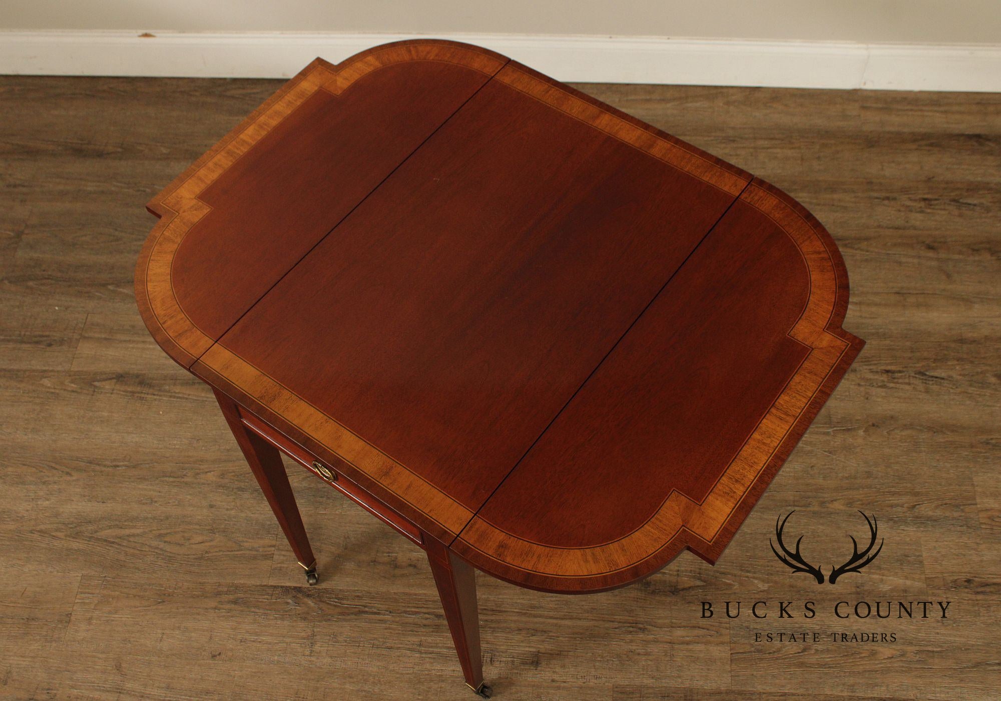 Baker Hepplewhite Style Mahogany Pembroke Drop-Leaf Table