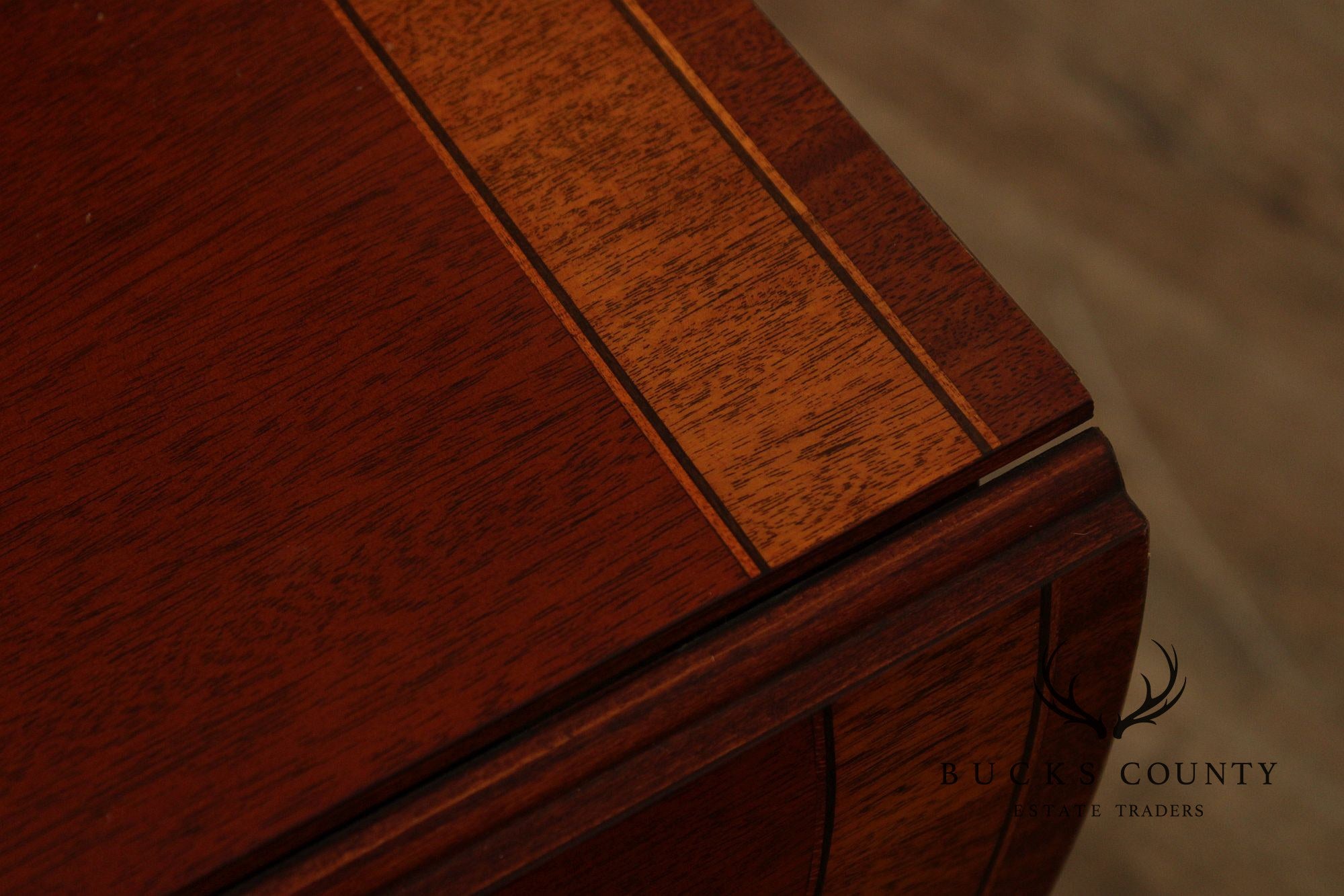 Baker Hepplewhite Style Mahogany Pembroke Drop-Leaf Table