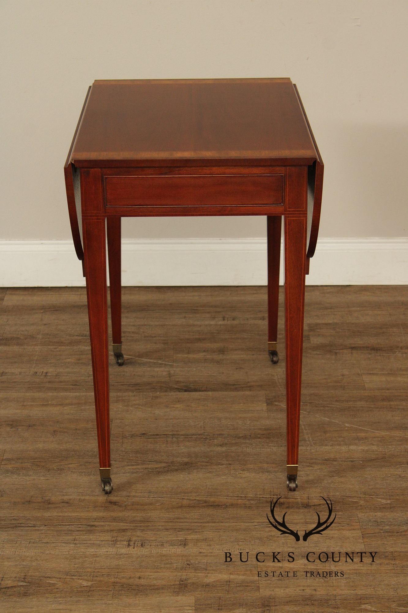 Baker Hepplewhite Style Mahogany Pembroke Drop-Leaf Table
