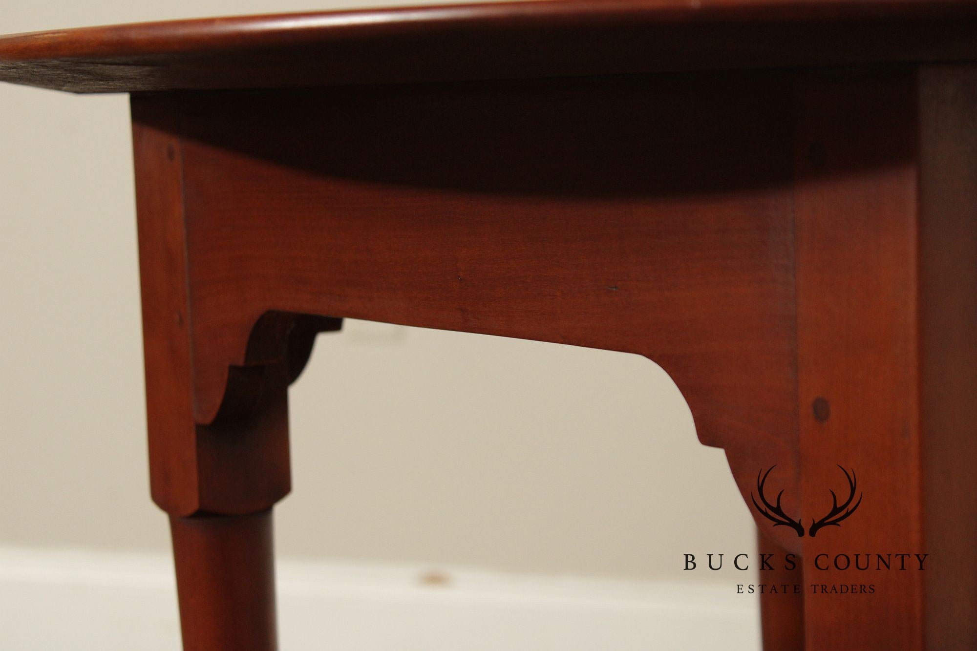 Eldred Wheeler Queen Anne Style Oval Cherry Side Table