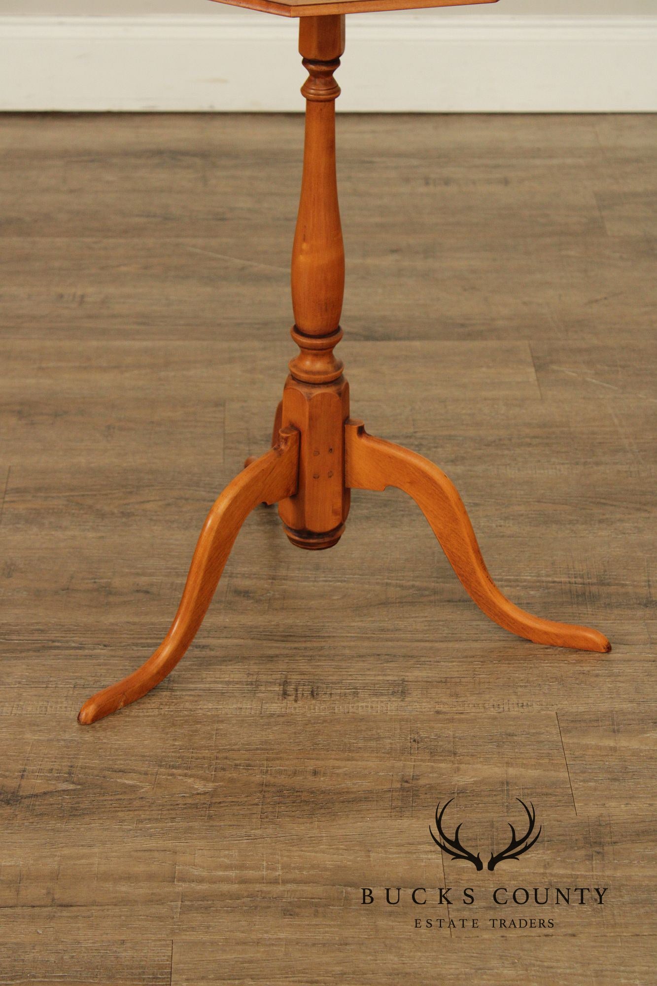 Eldred Wheeler Queen Anne Style Maple Pedestal Candle Stand