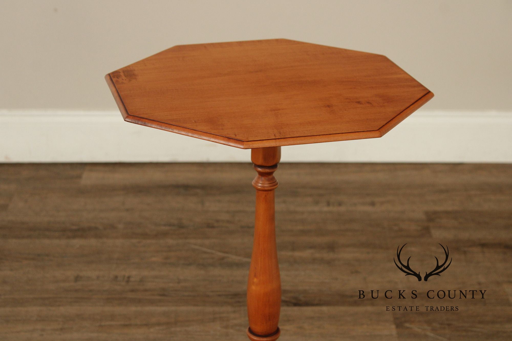 Eldred Wheeler Queen Anne Style Maple Pedestal Candle Stand