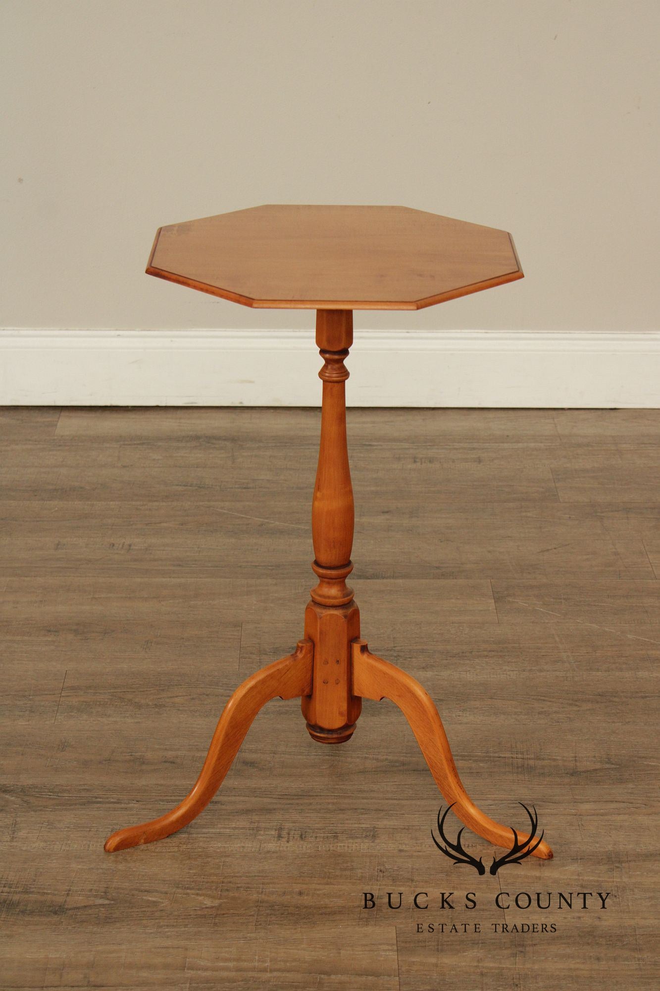 Eldred Wheeler Queen Anne Style Maple Pedestal Candle Stand