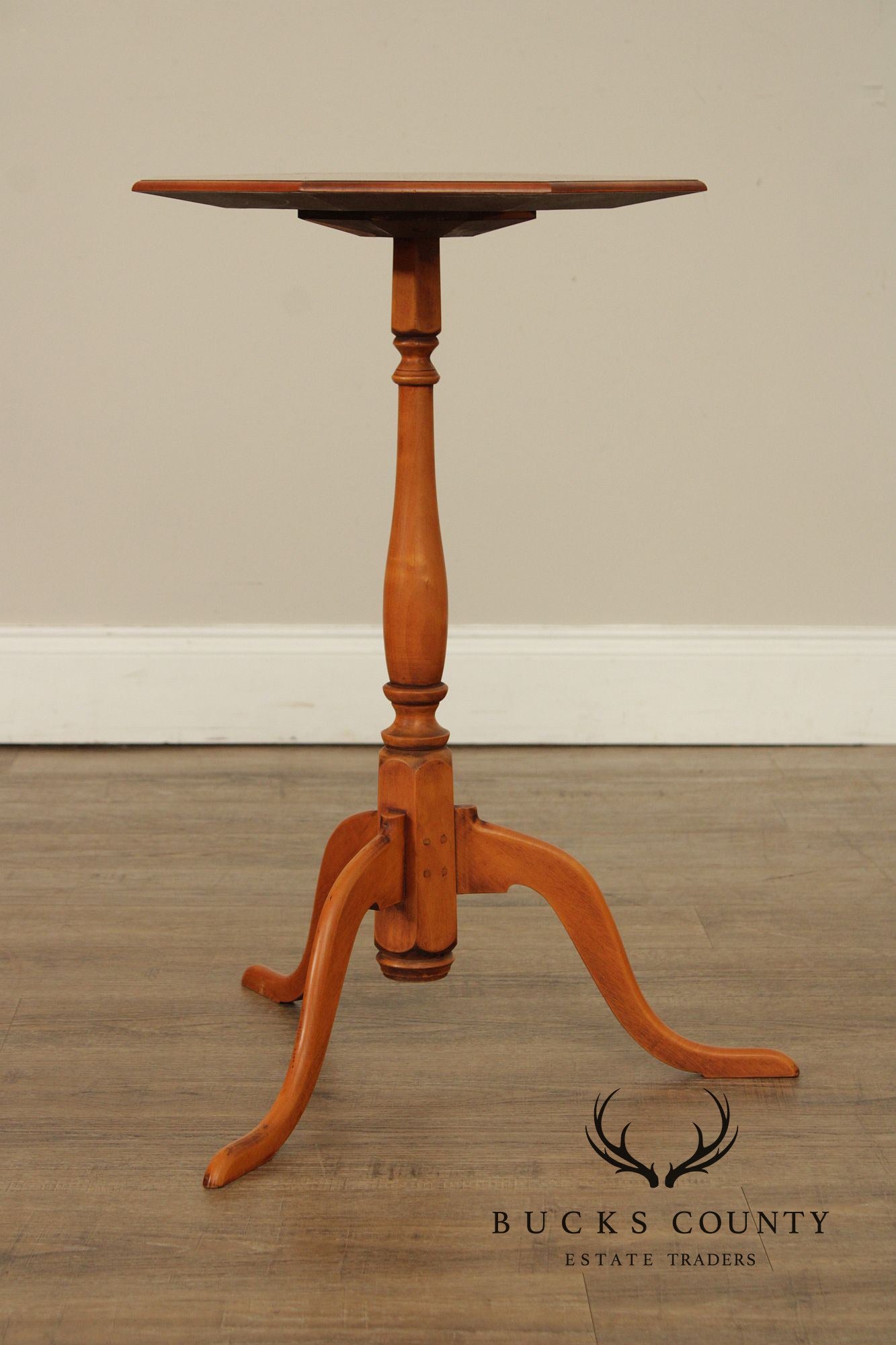 Eldred Wheeler Queen Anne Style Maple Pedestal Candle Stand