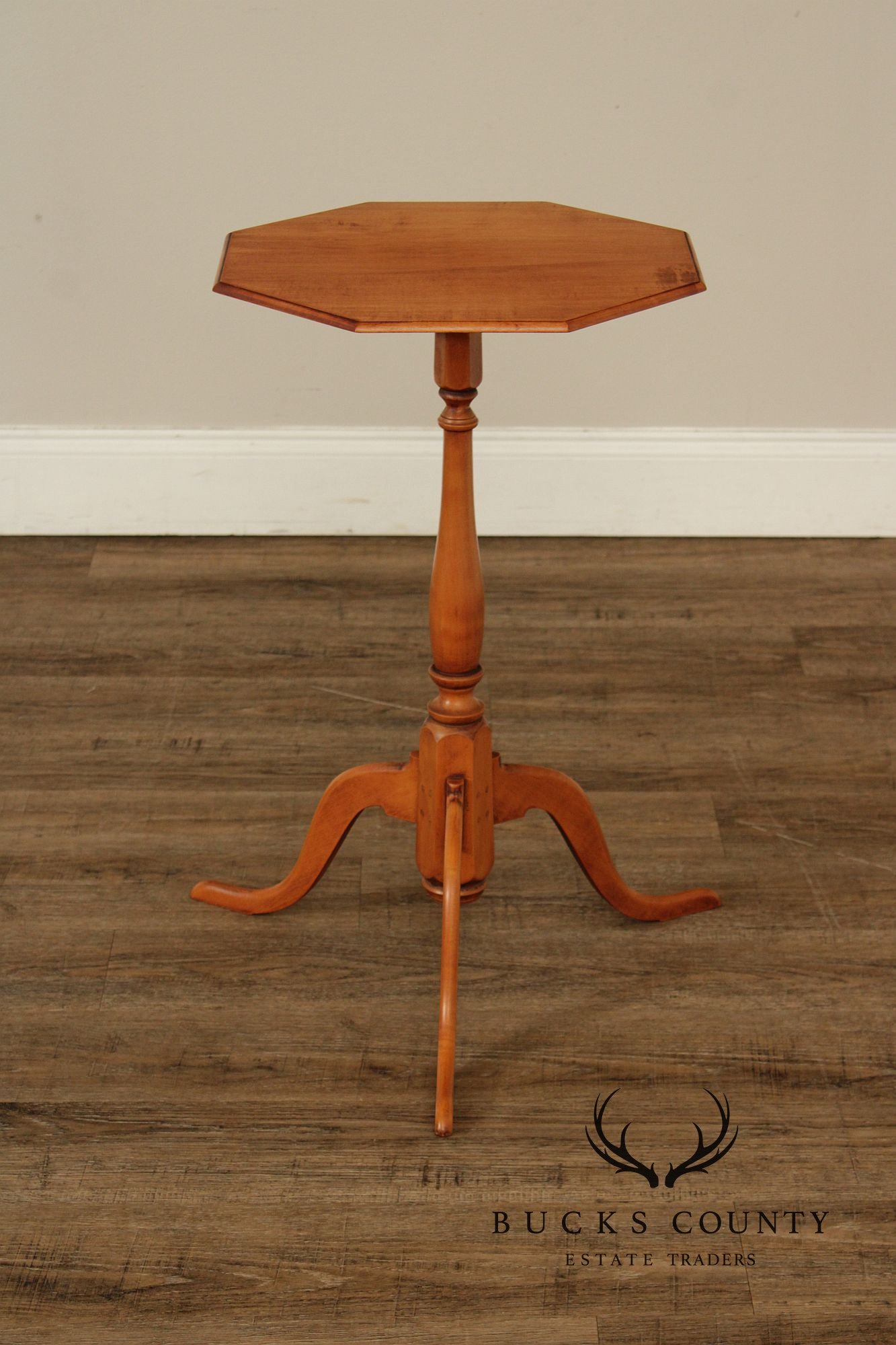 Eldred Wheeler Queen Anne Style Maple Pedestal Candle Stand
